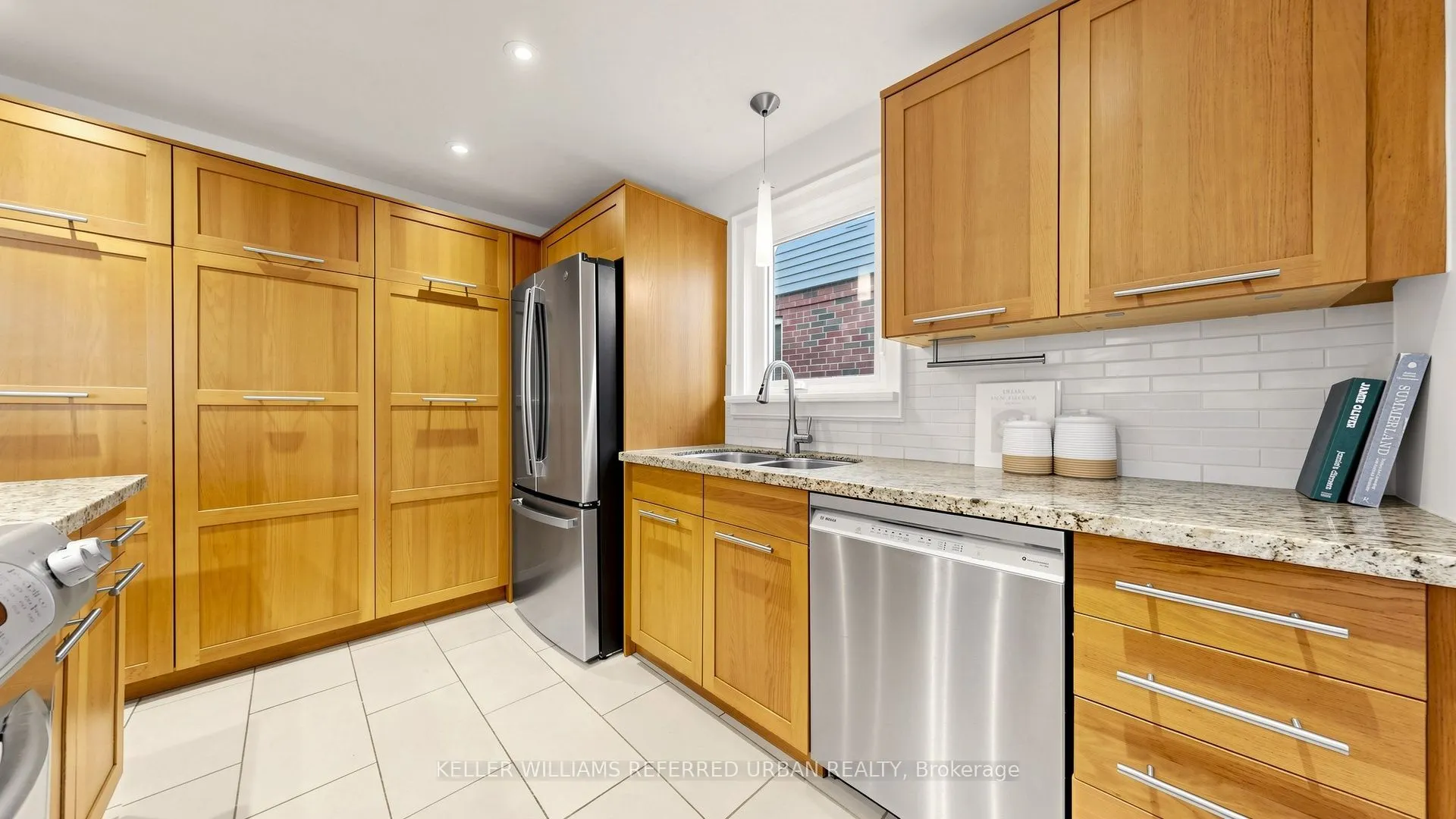 11 Crestland Avenue