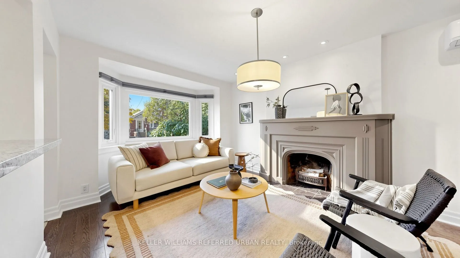 11 Crestland Avenue