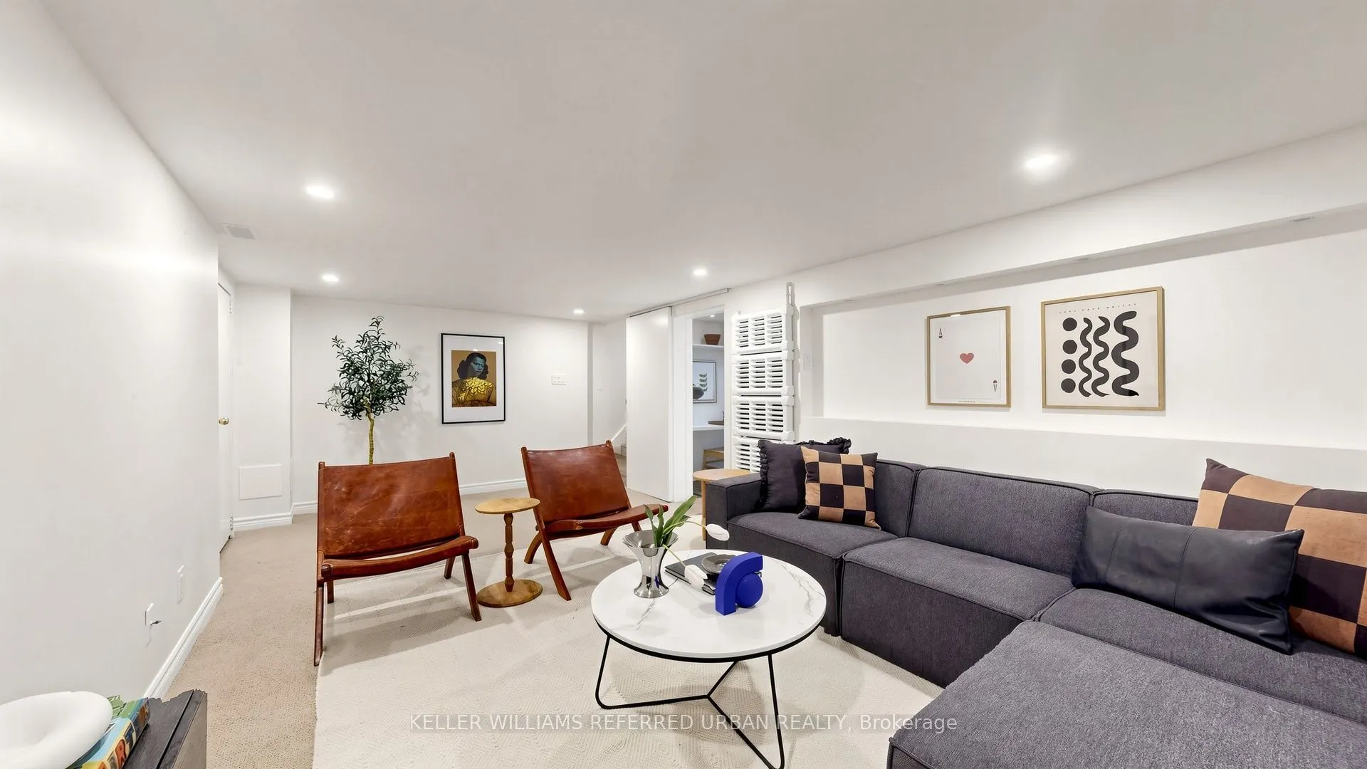 11 Crestland Avenue