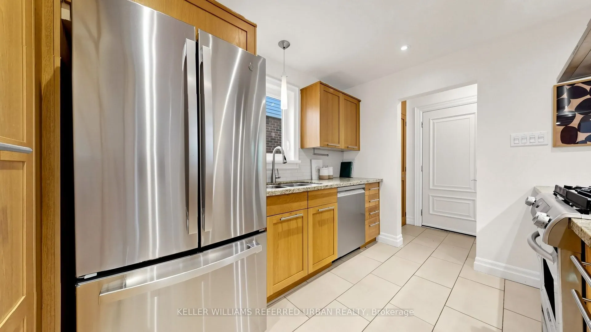 11 Crestland Avenue