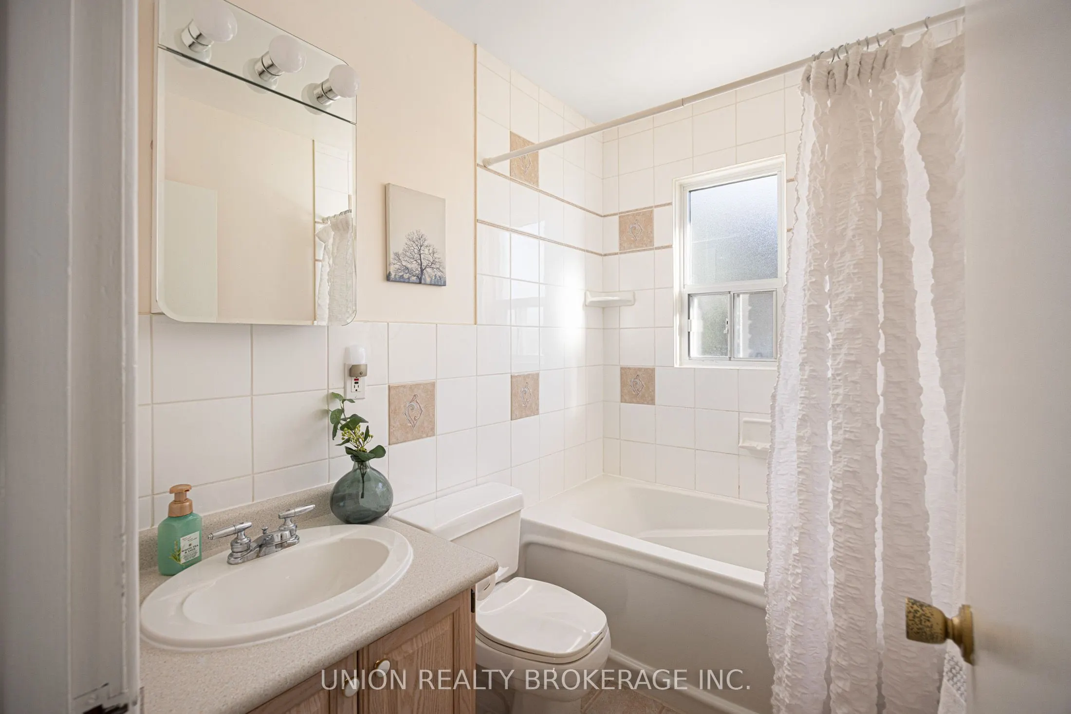 143 Lilian Drive