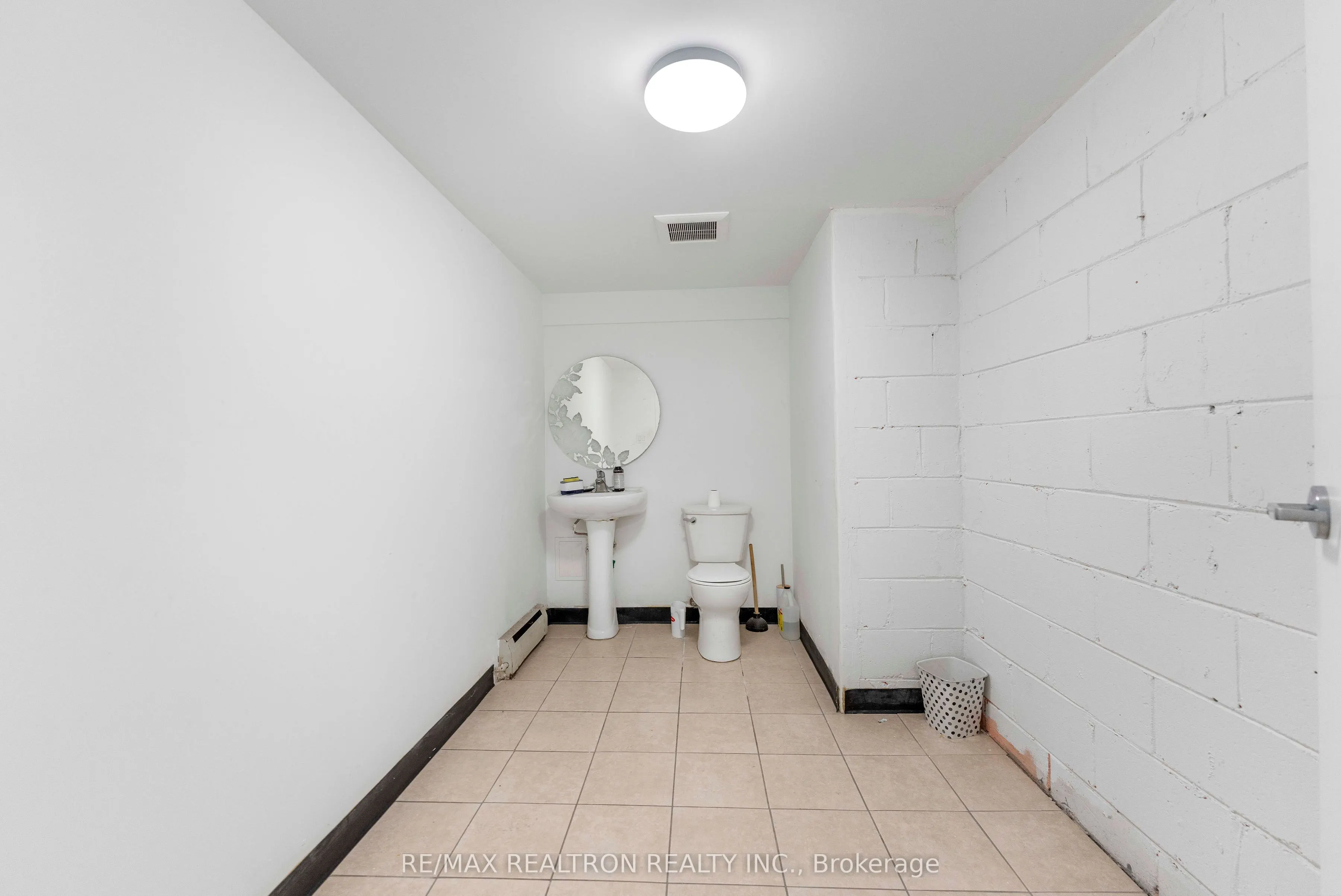 2388 Eglinton Avenue