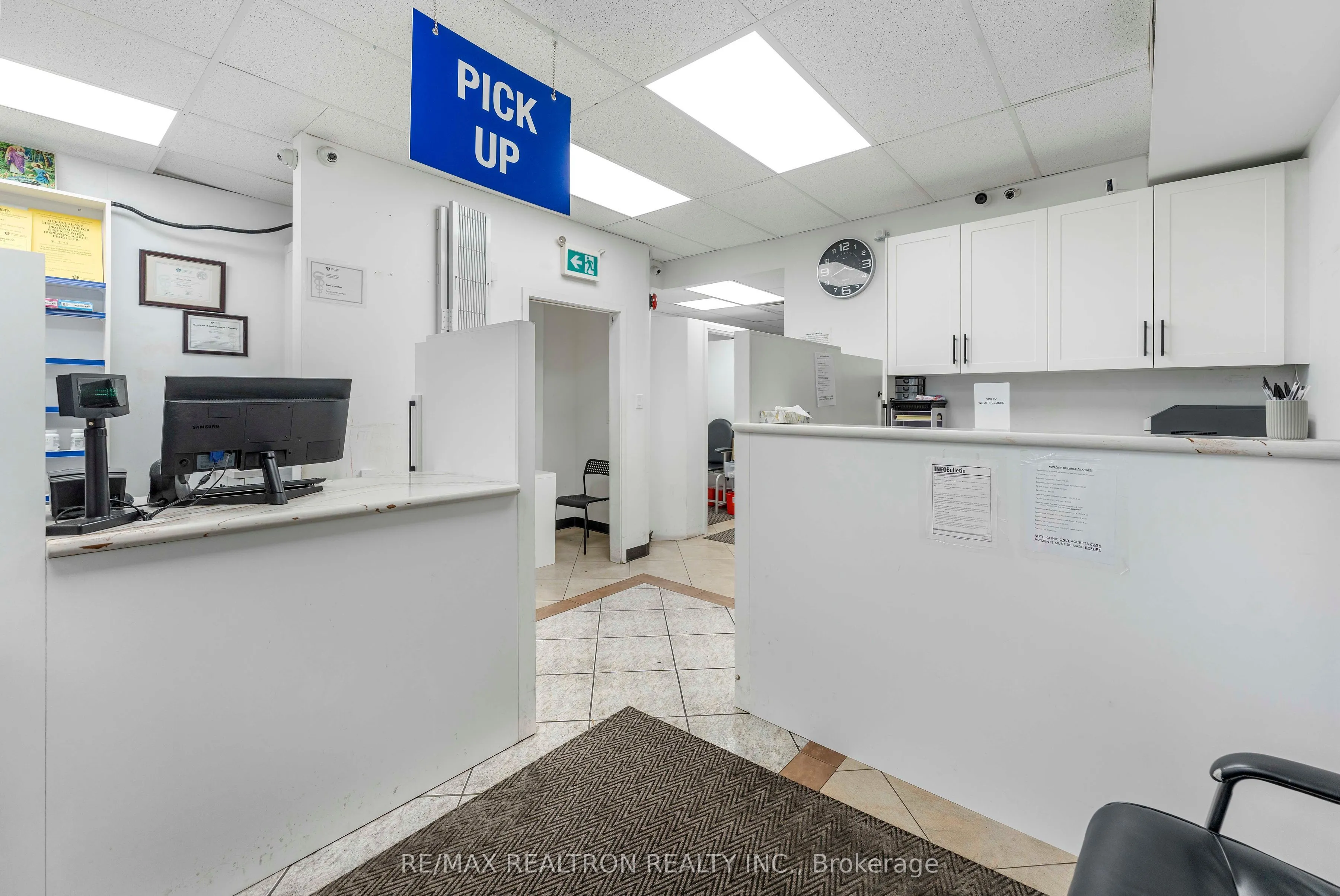 2388 Eglinton Avenue