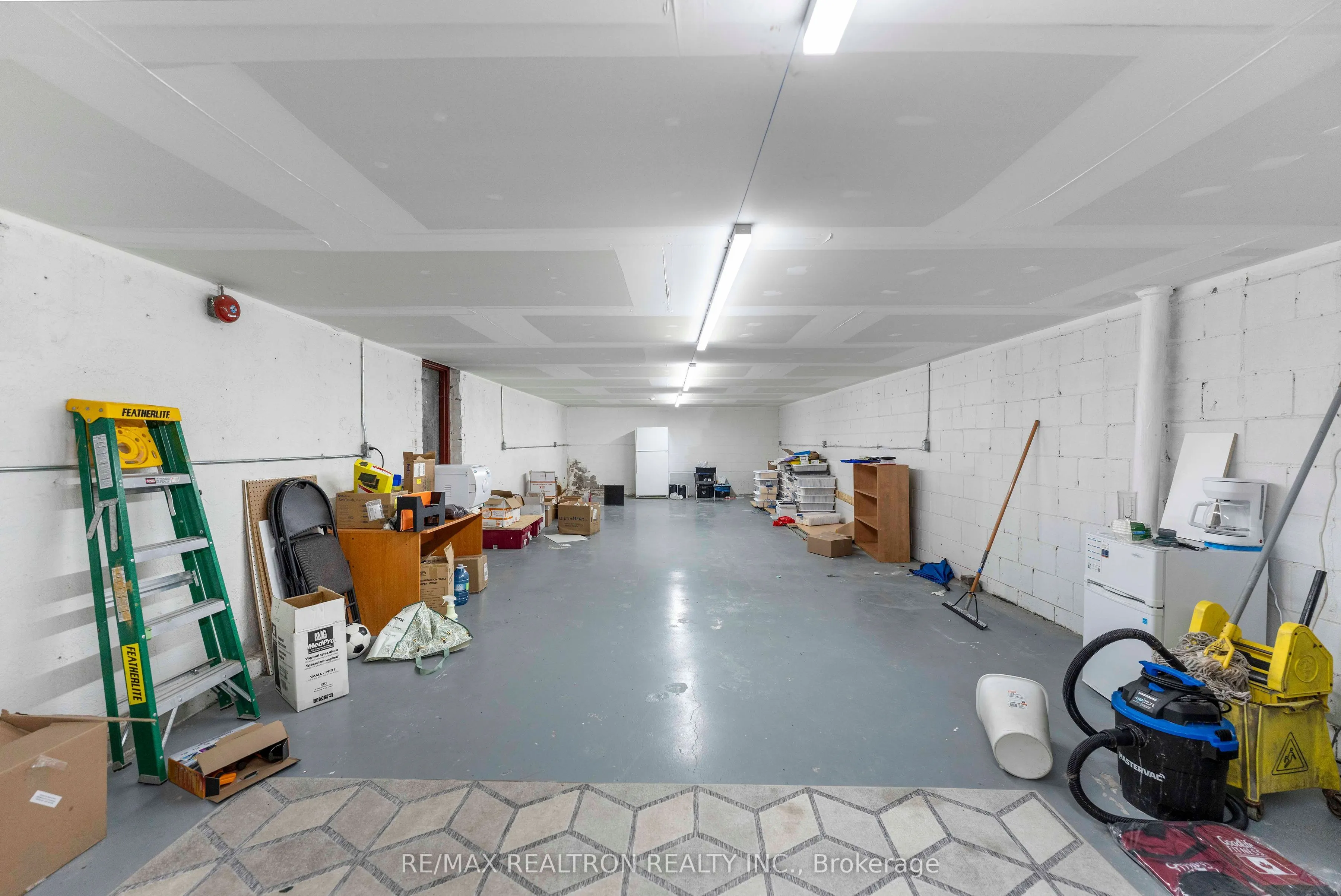2388 Eglinton Avenue