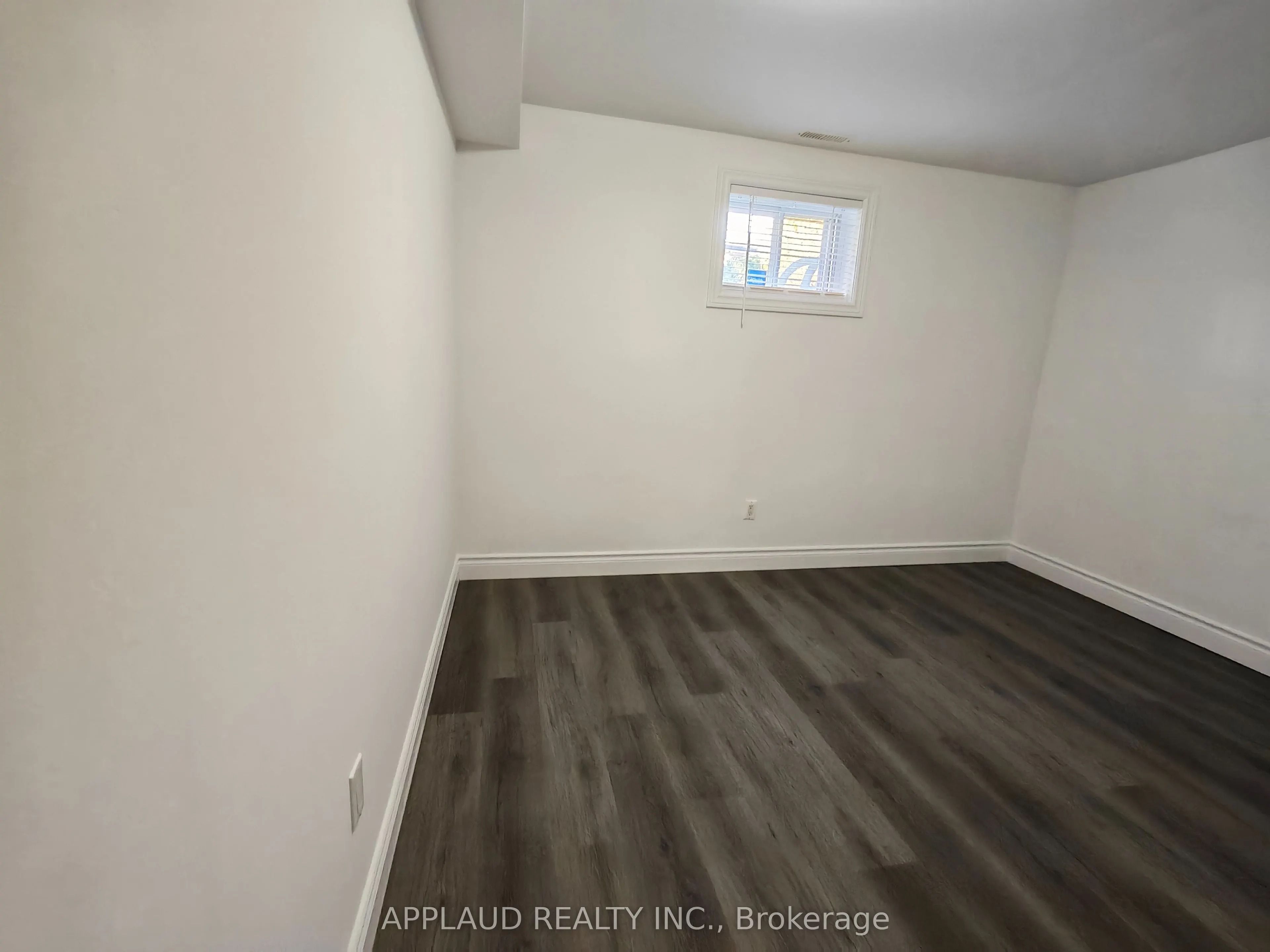 14 Pitfield Road #Lower