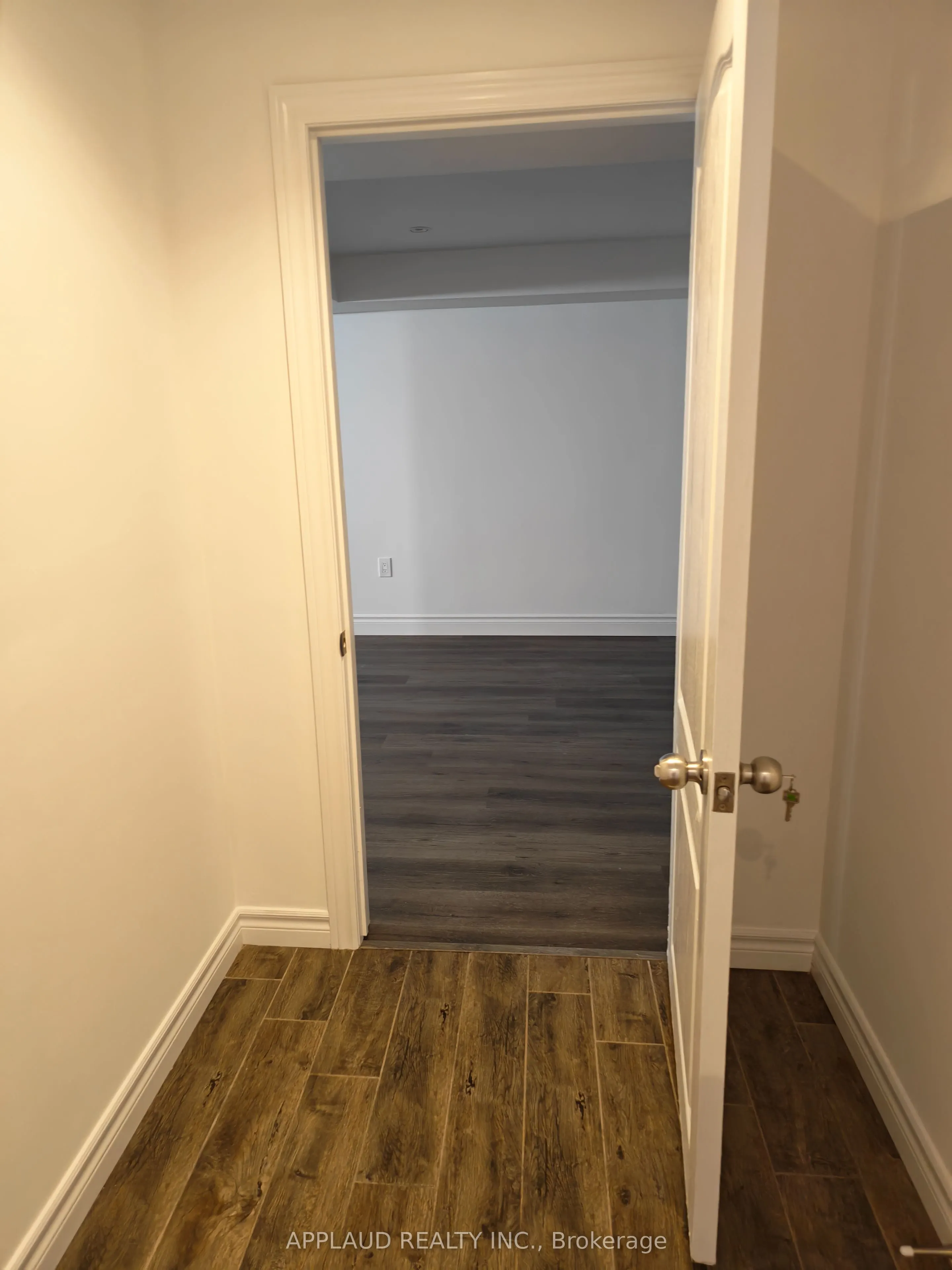 14 Pitfield Road #Lower