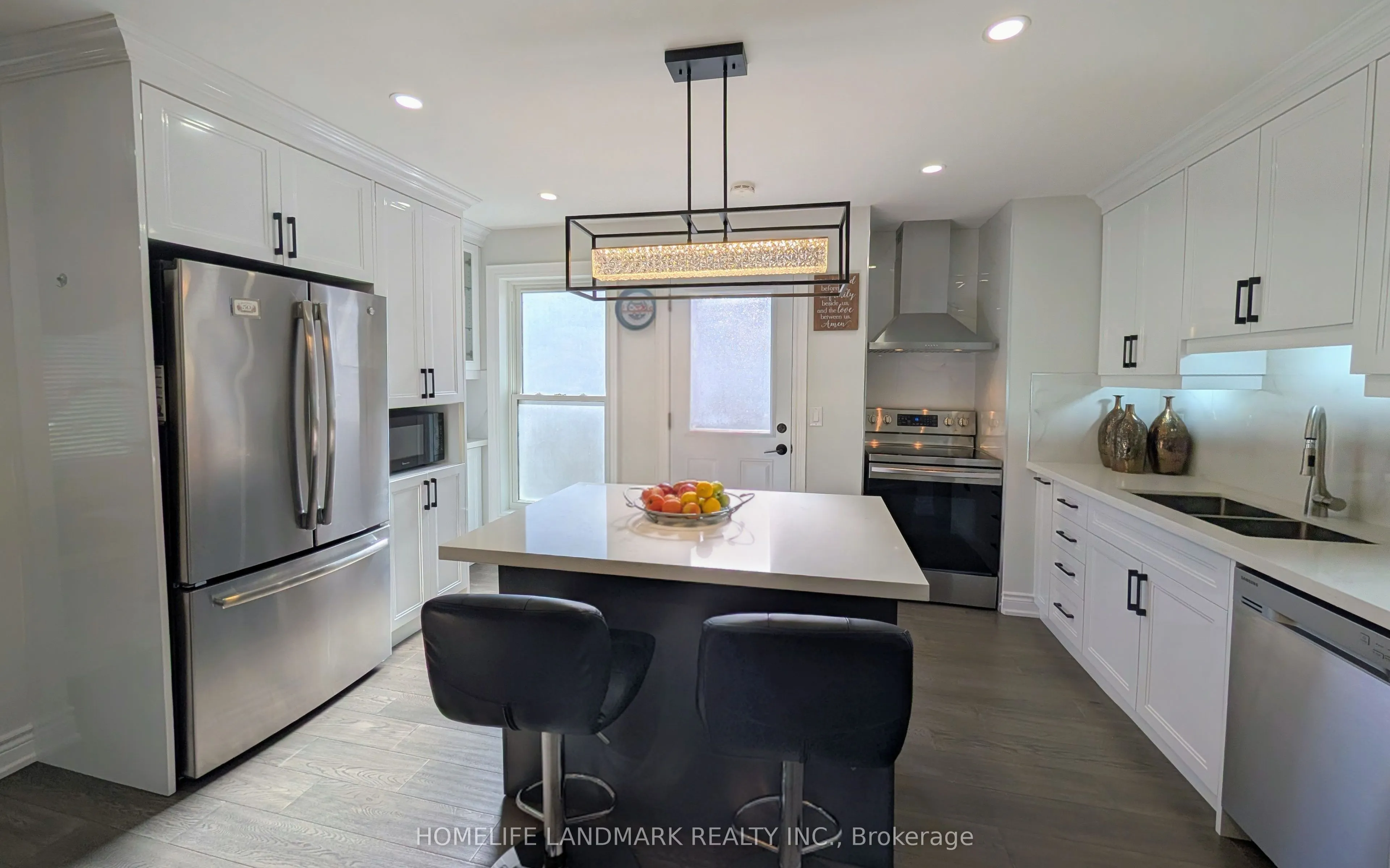 1442 Connery Crescent
