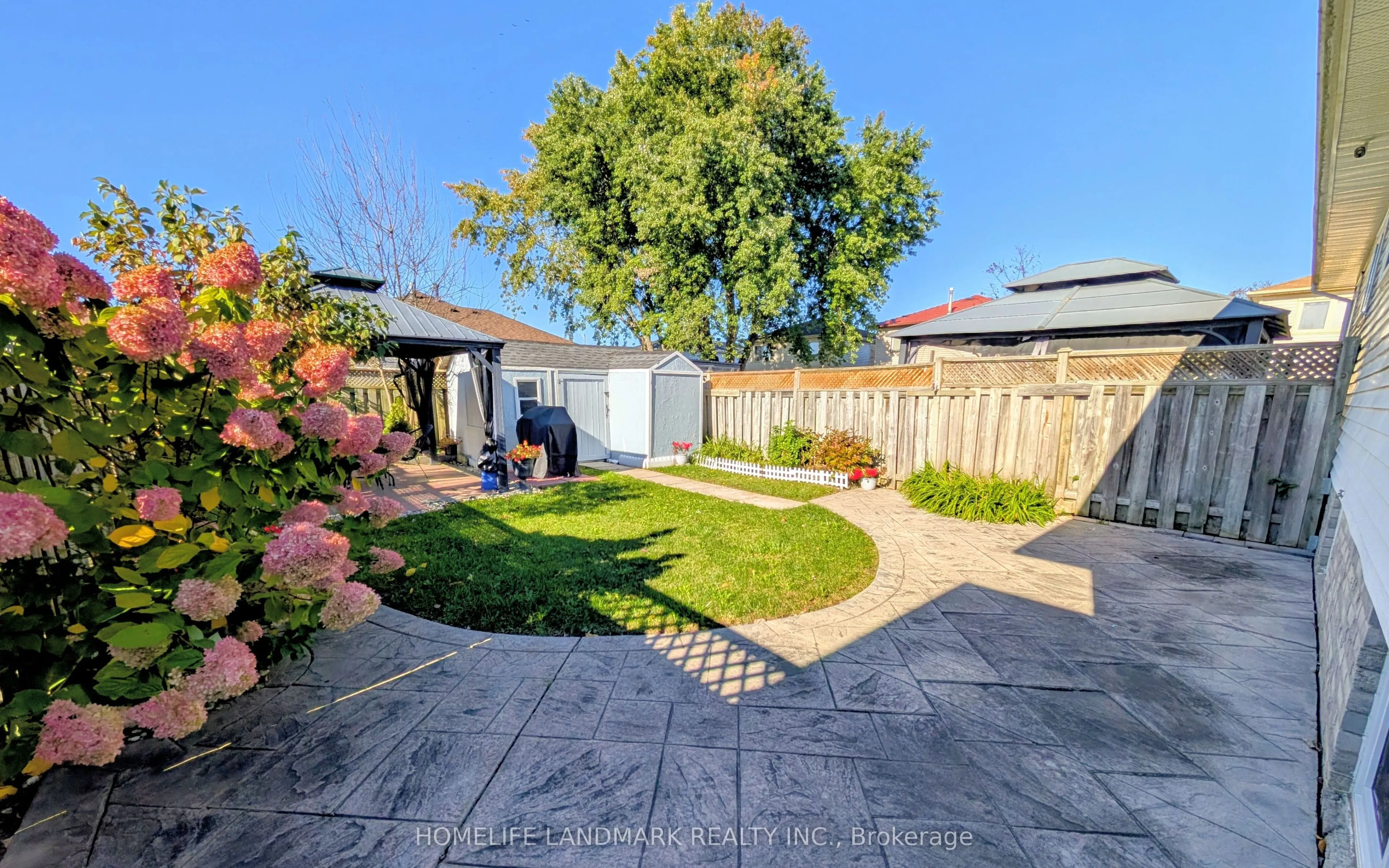 1442 Connery Crescent