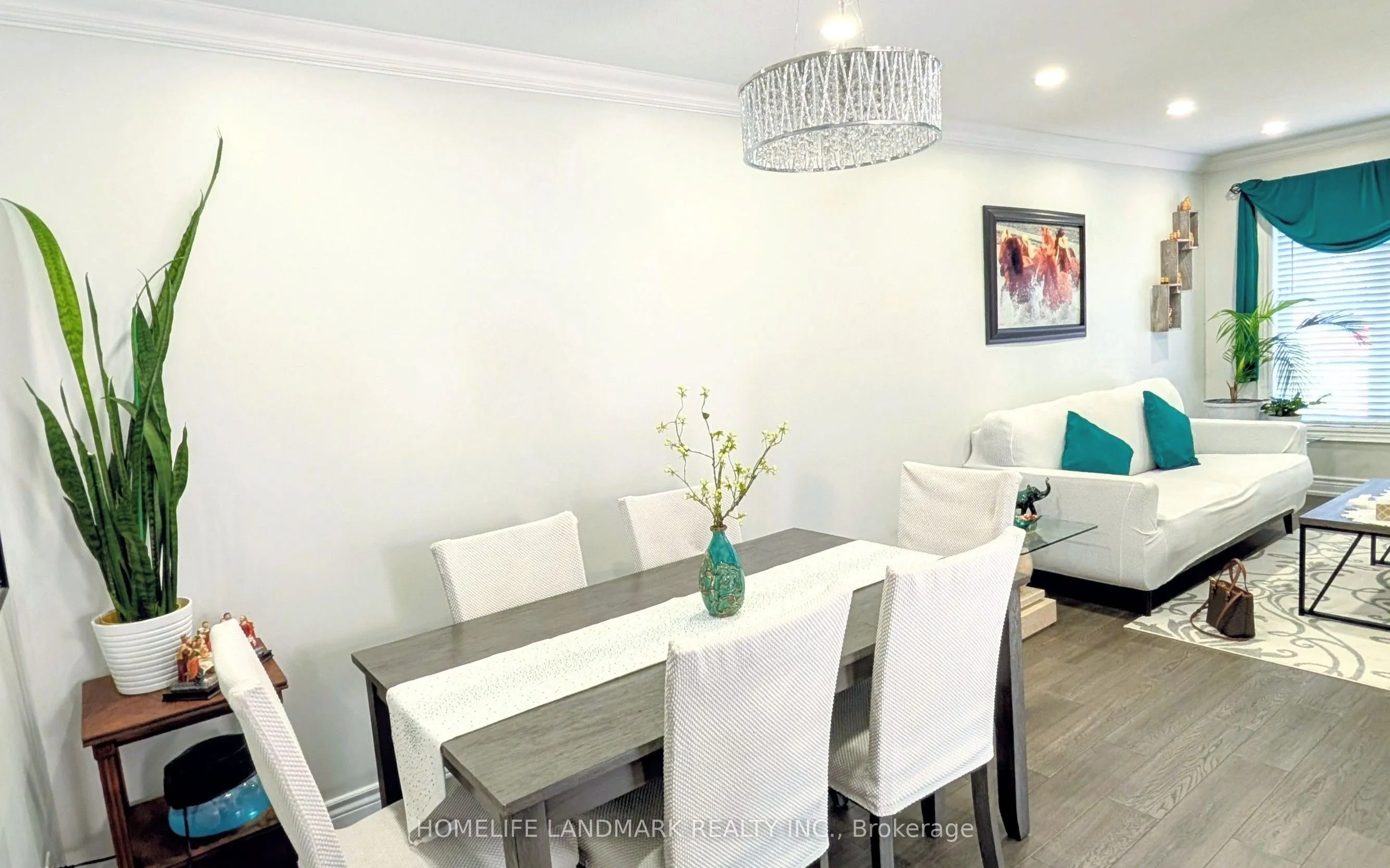1442 Connery Crescent