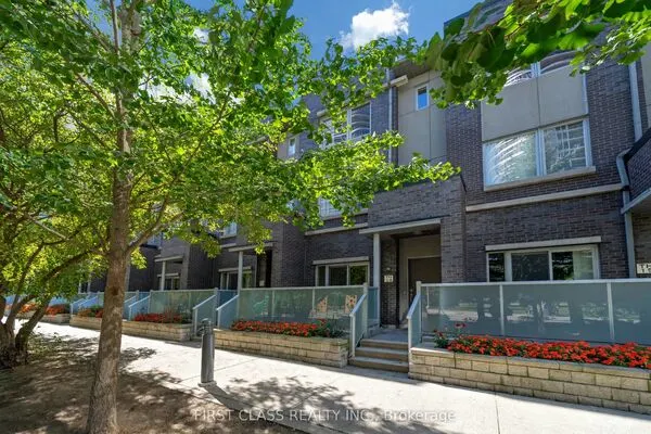 310 Village Green Square #14