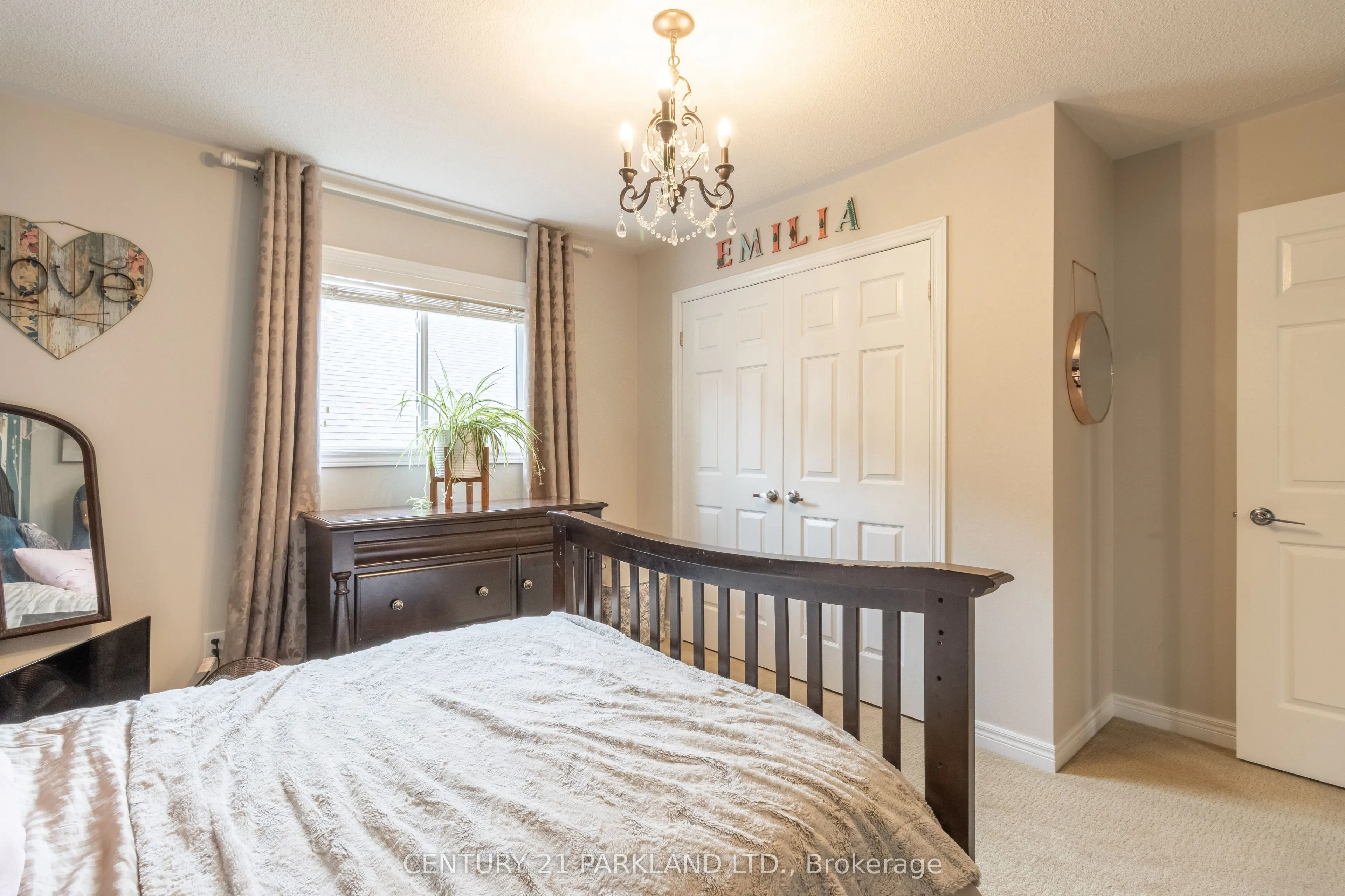 18 Napier Court