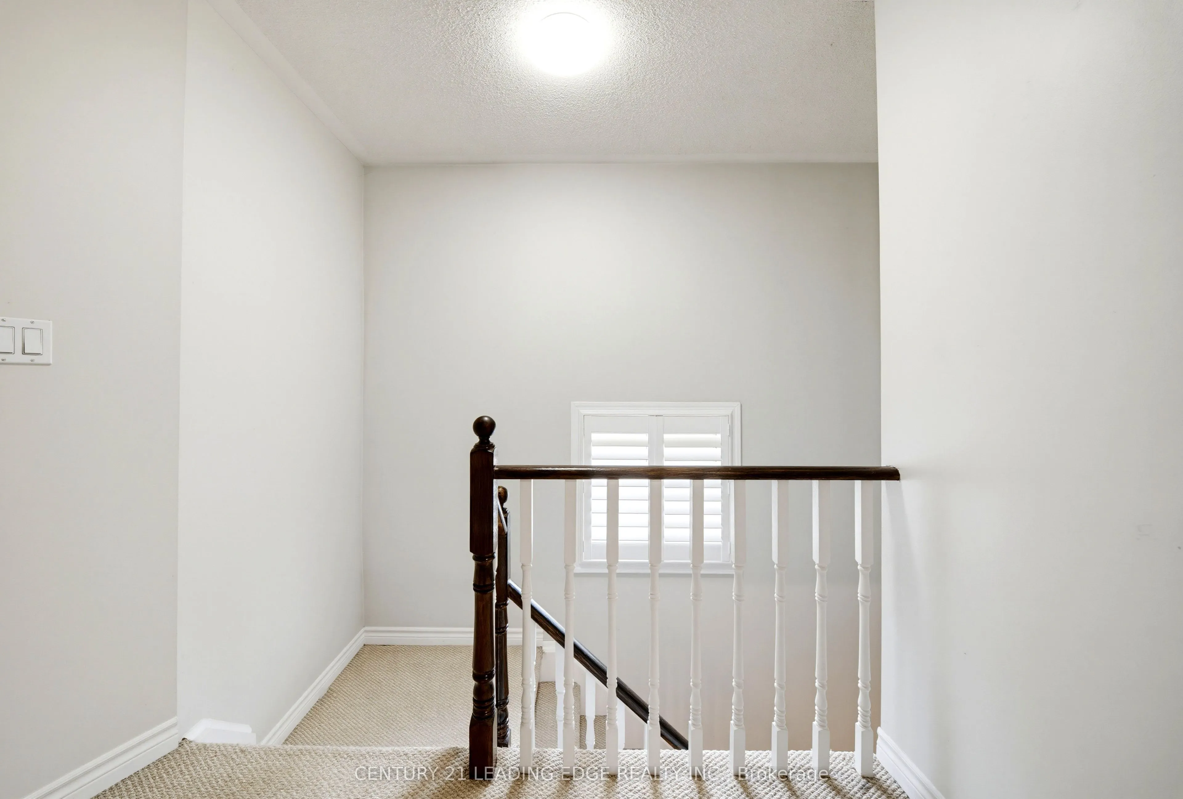 10 Dodds Square