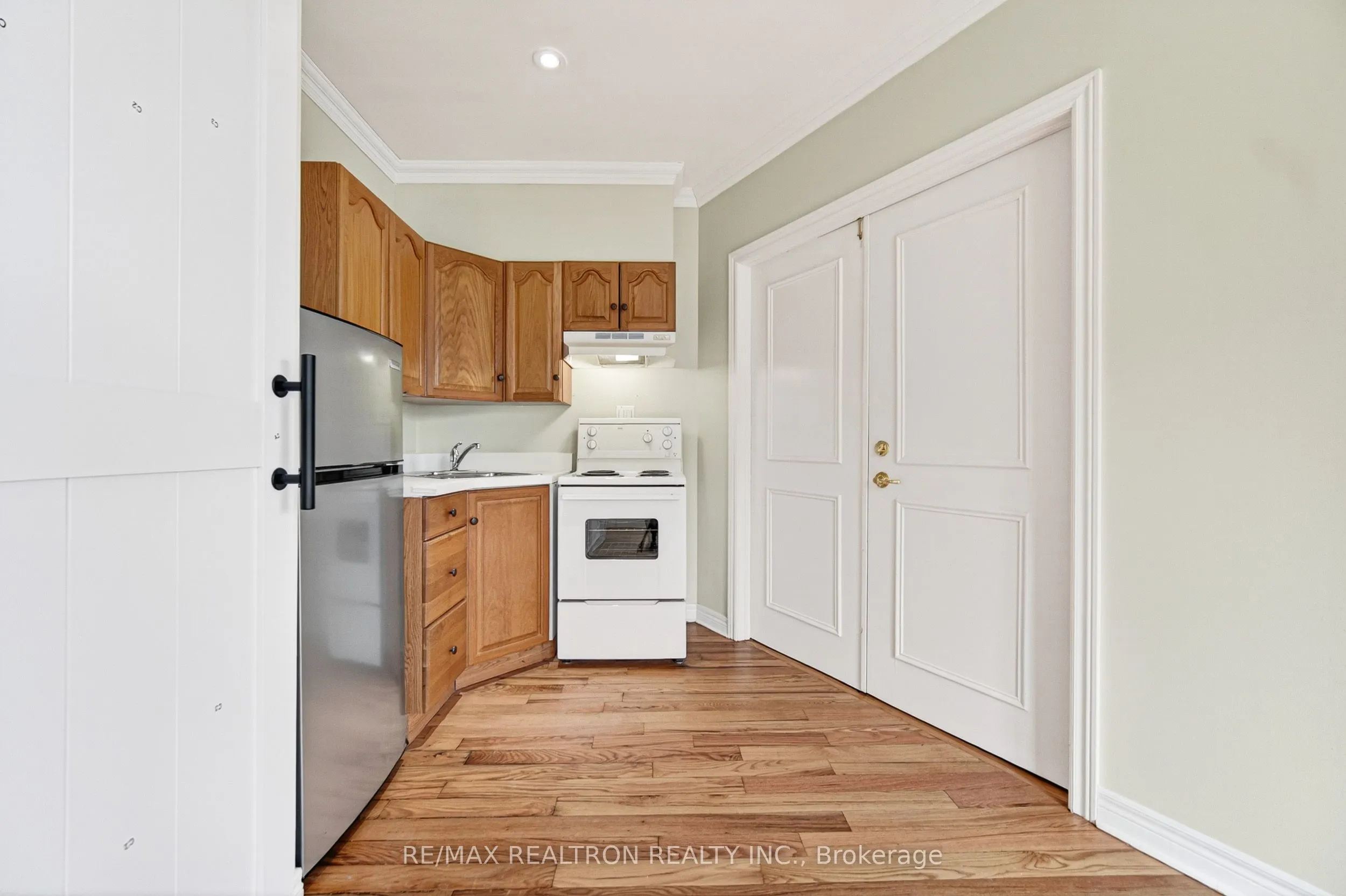 454 Donlands Avenue #A1