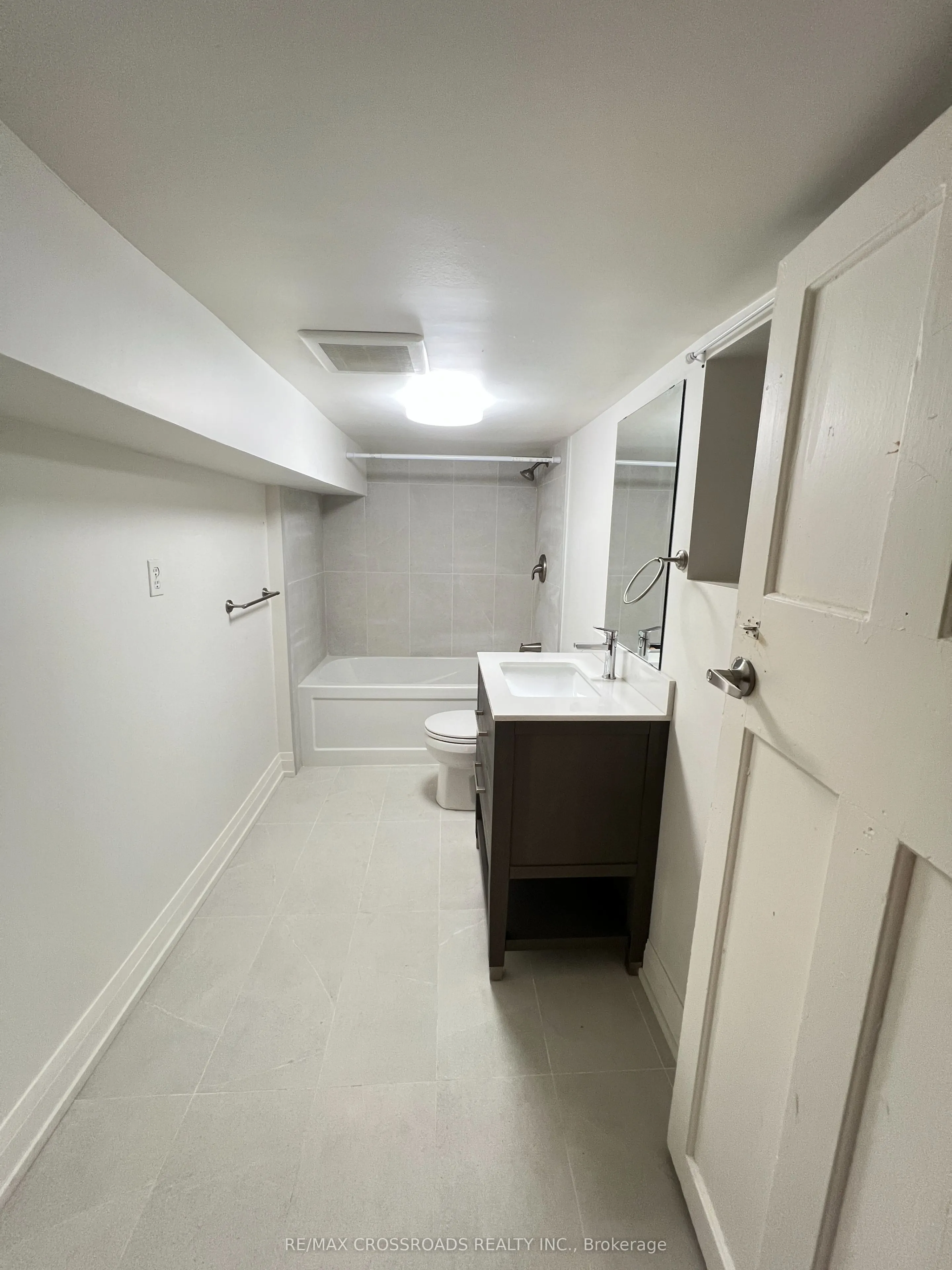 82 Curzon Street #Basement