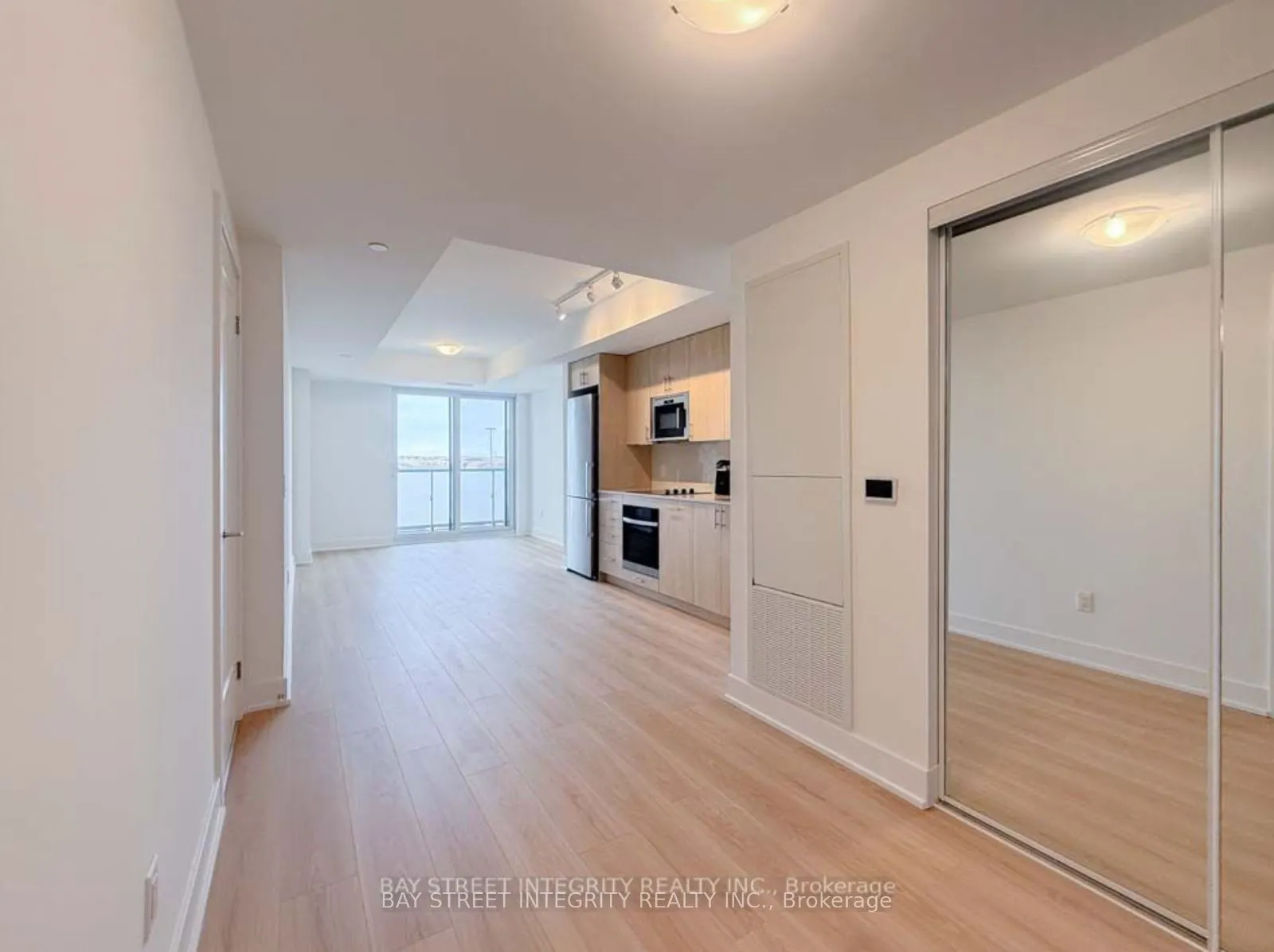2545 Simcoe Street N #420