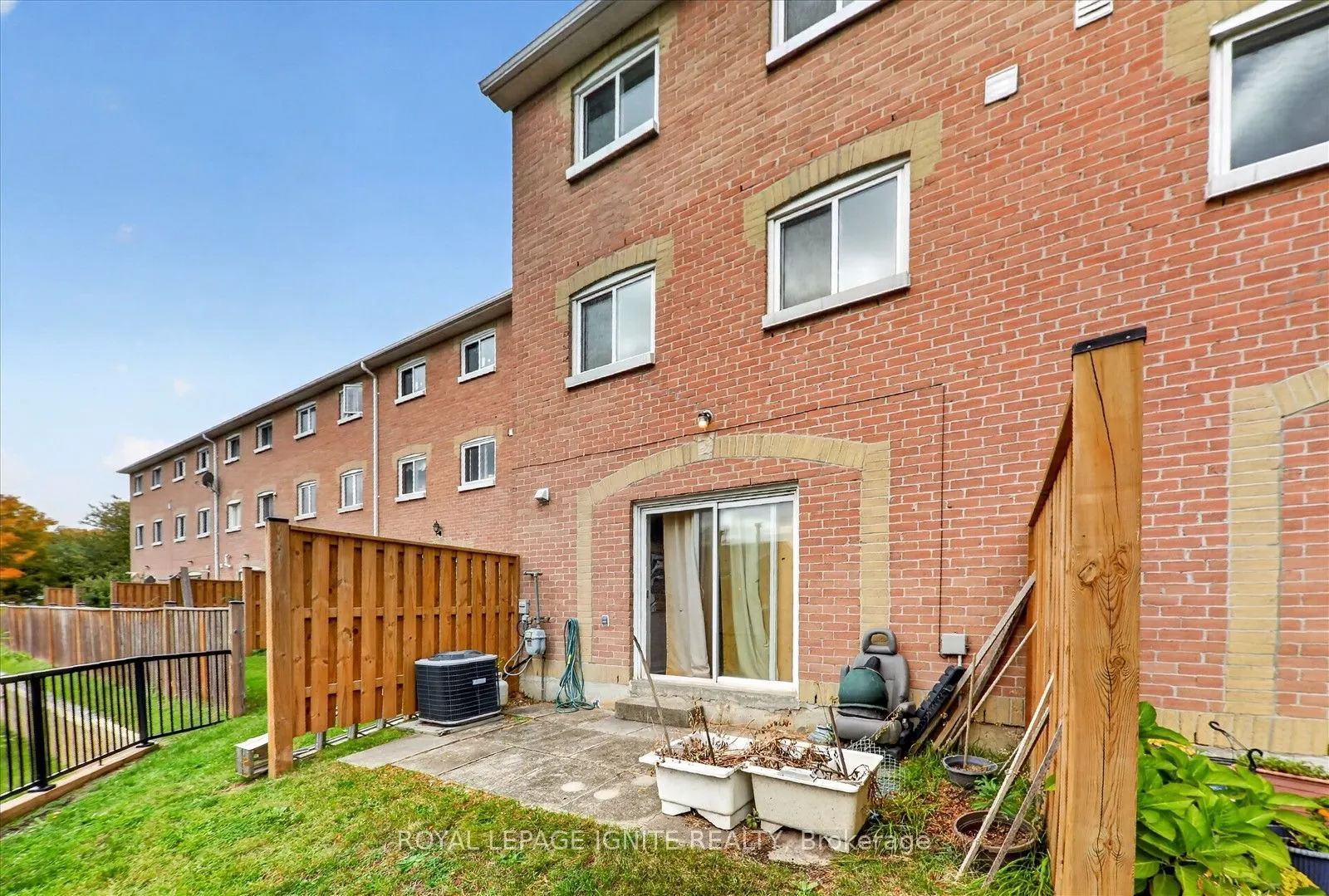 200 Murison Boulevard #33