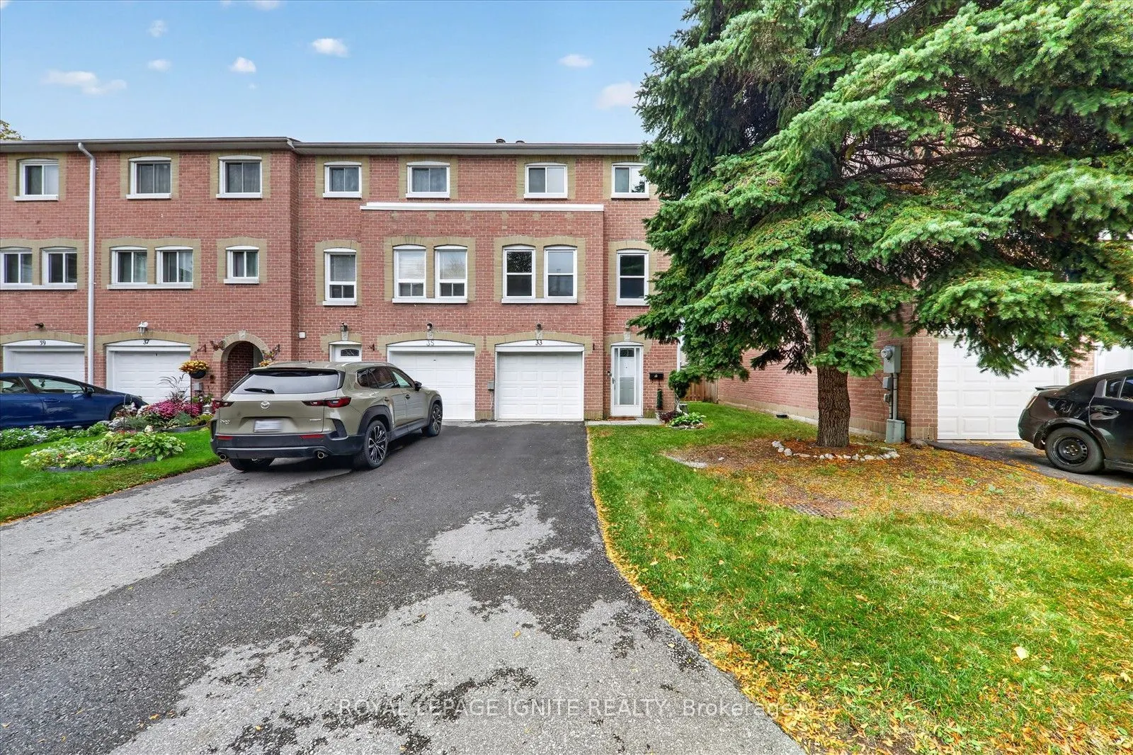 200 Murison Boulevard #33