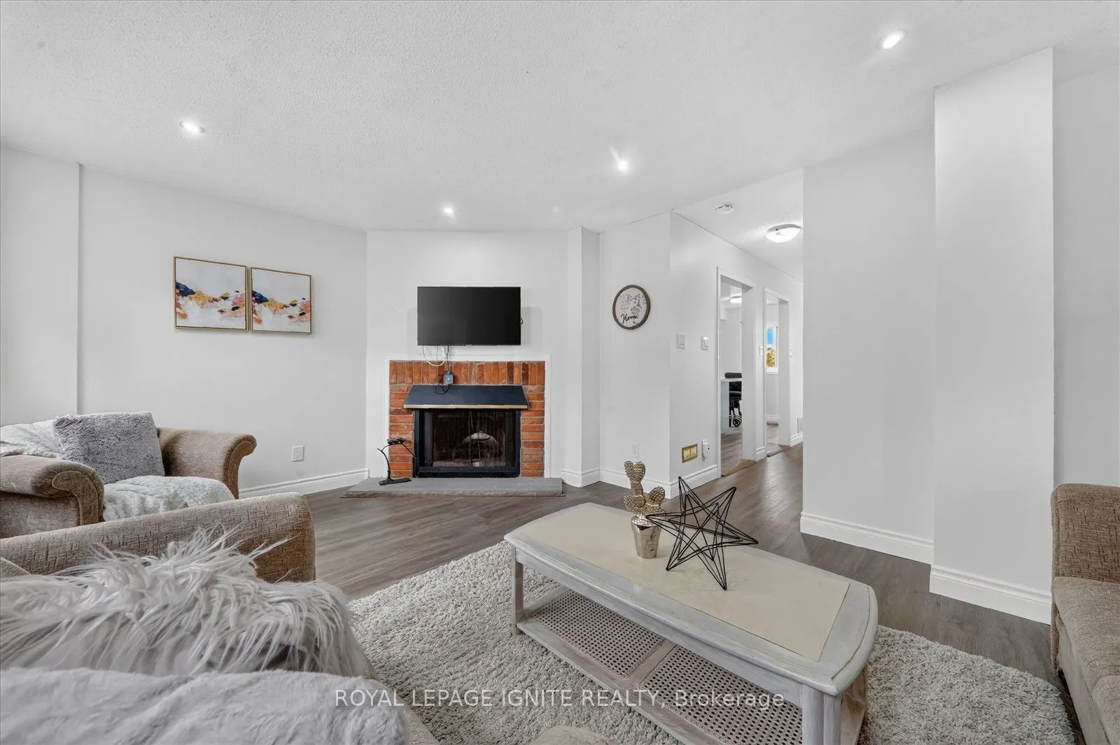 200 Murison Boulevard #33