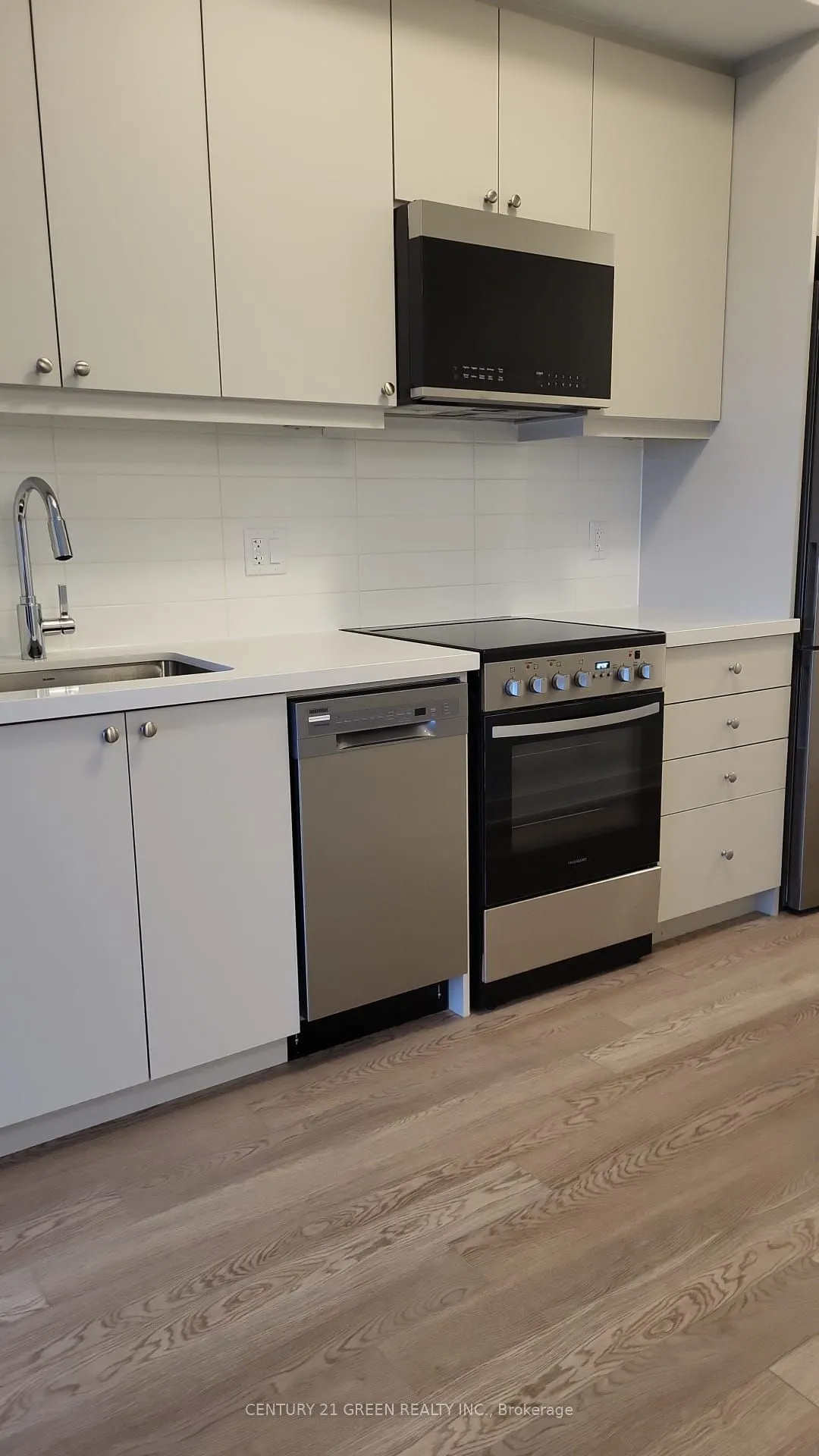 51 Clarington Boulevard #722