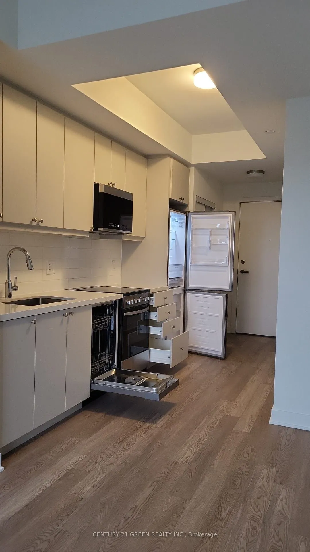 51 Clarington Boulevard #722
