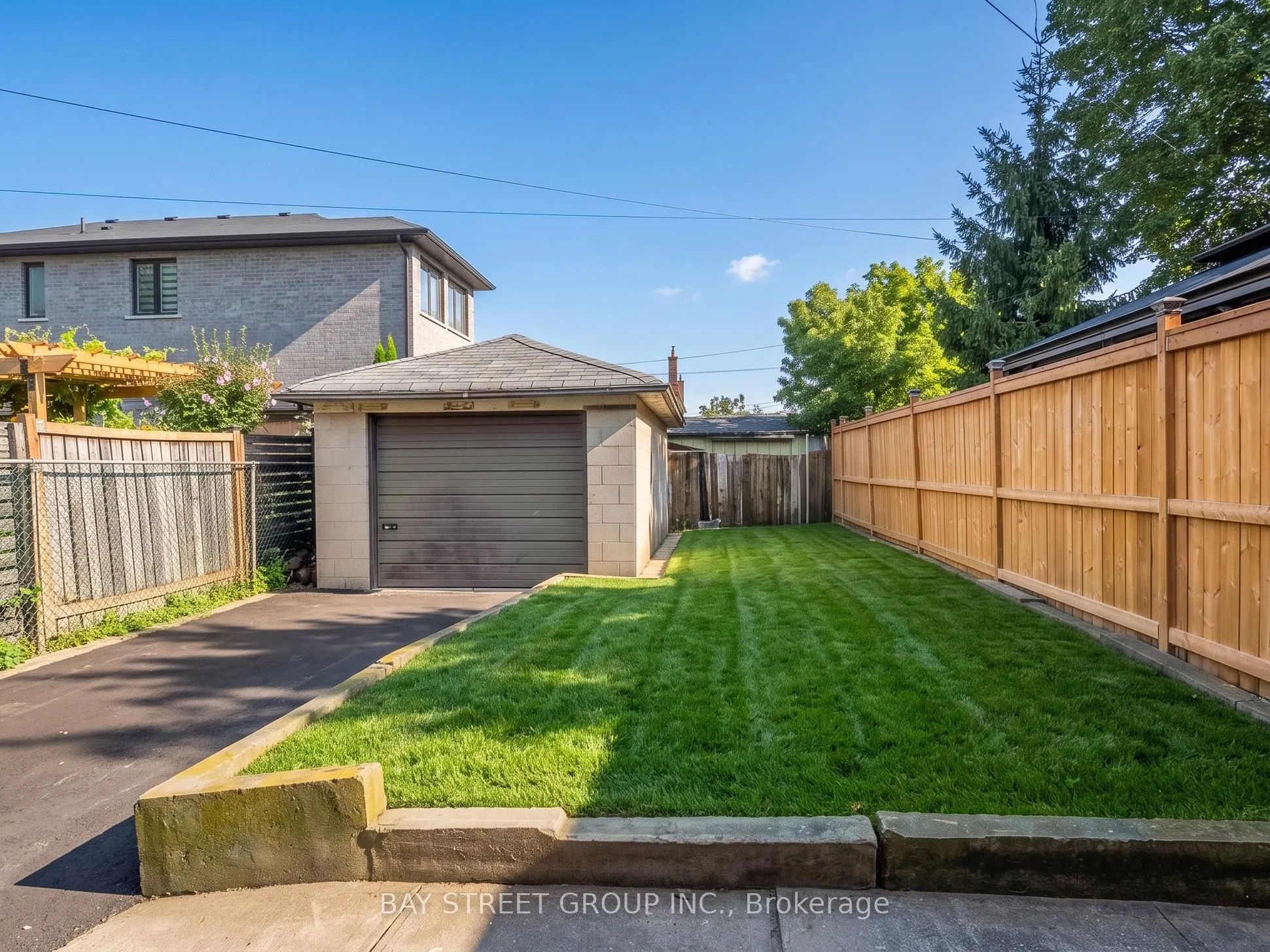 6 Moira Avenue