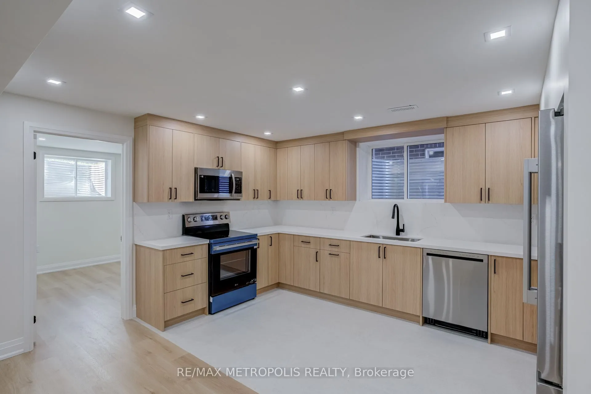 43 Bridgeland Drive #BSMT