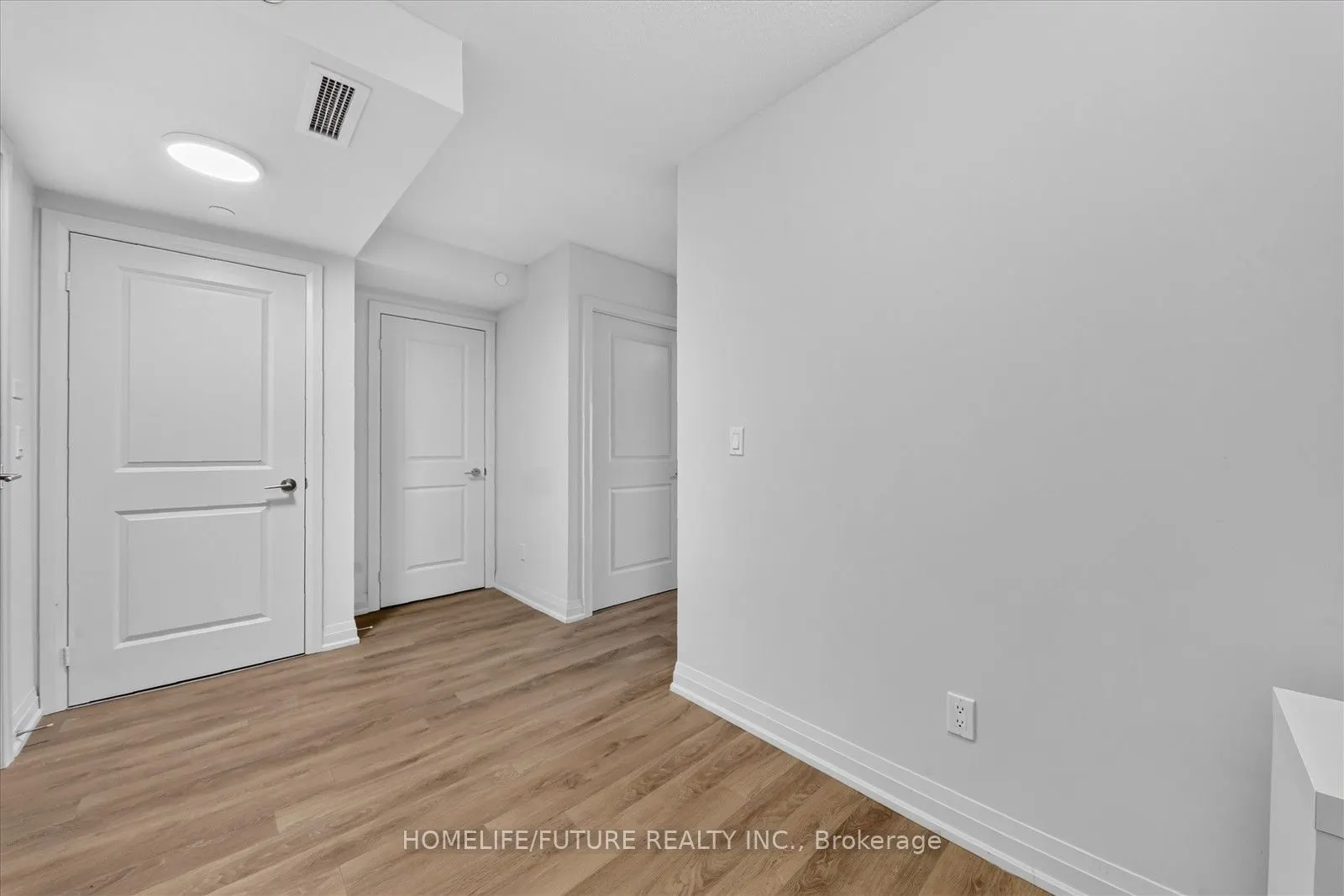 20 Meadowglen Place #907