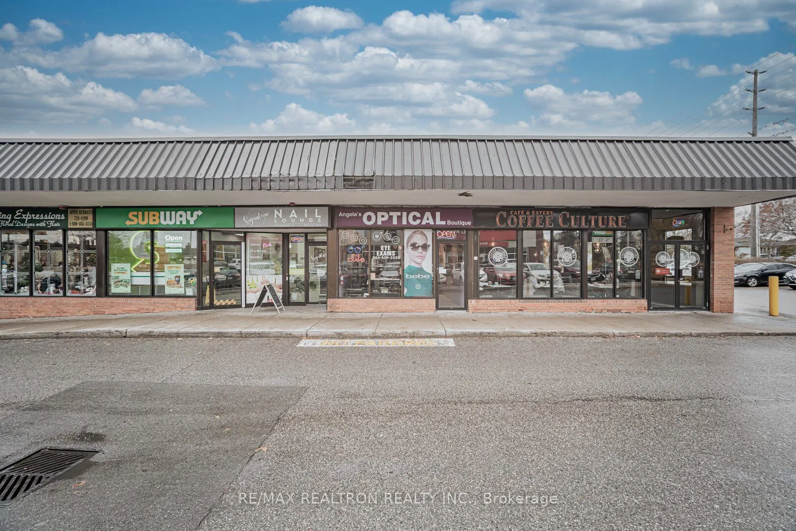 555 Rossland Road E #2