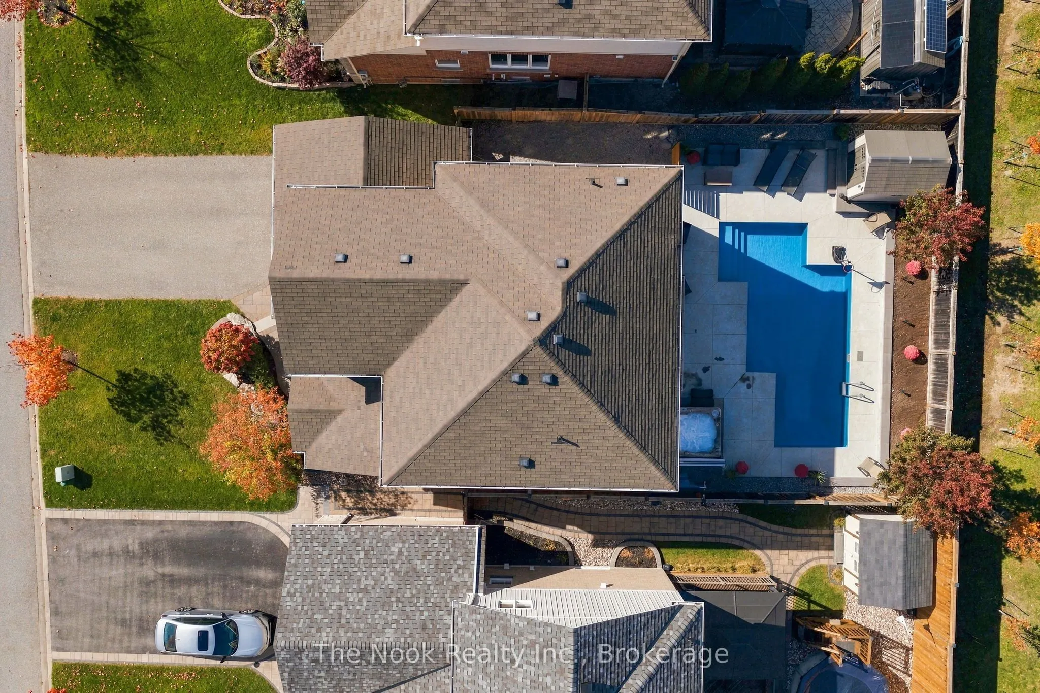 966 Hinterland Court