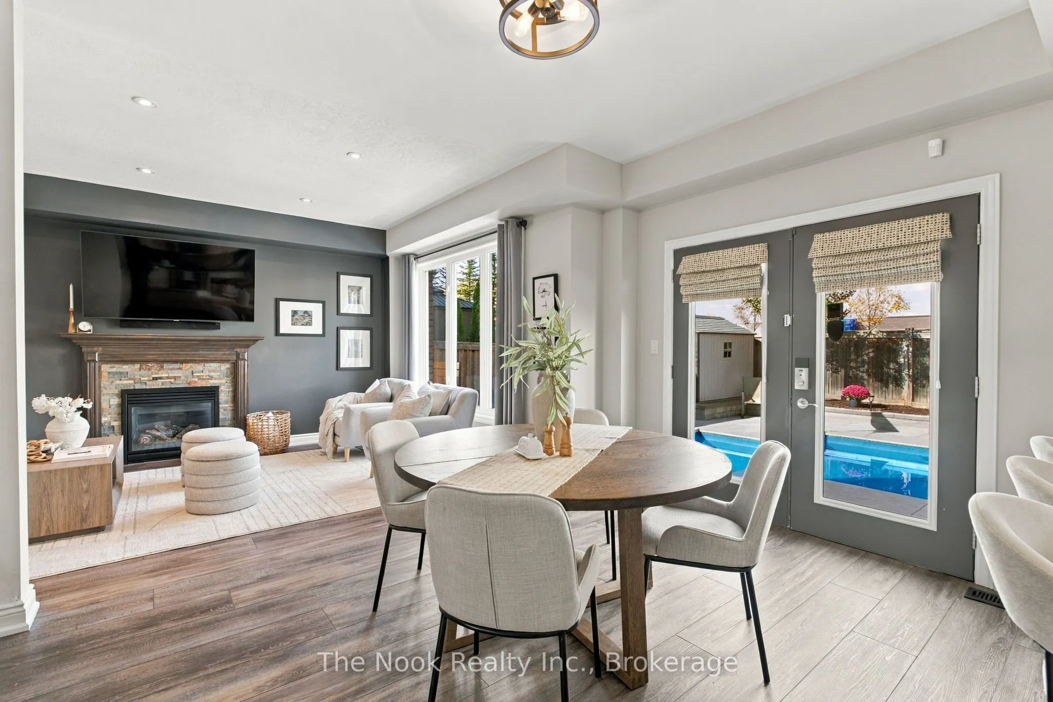 966 Hinterland Court