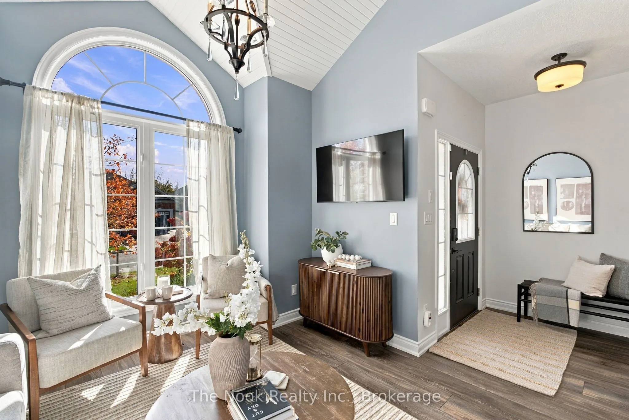 966 Hinterland Court