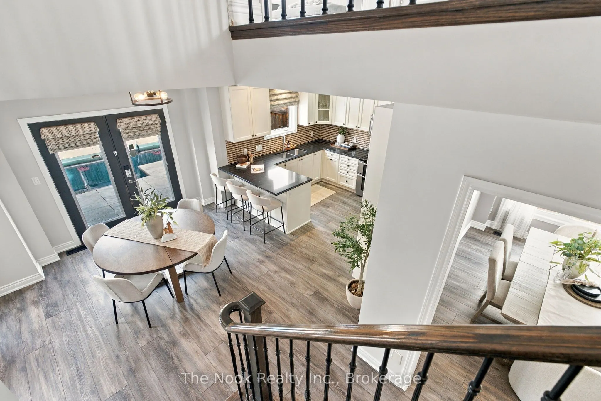 966 Hinterland Court