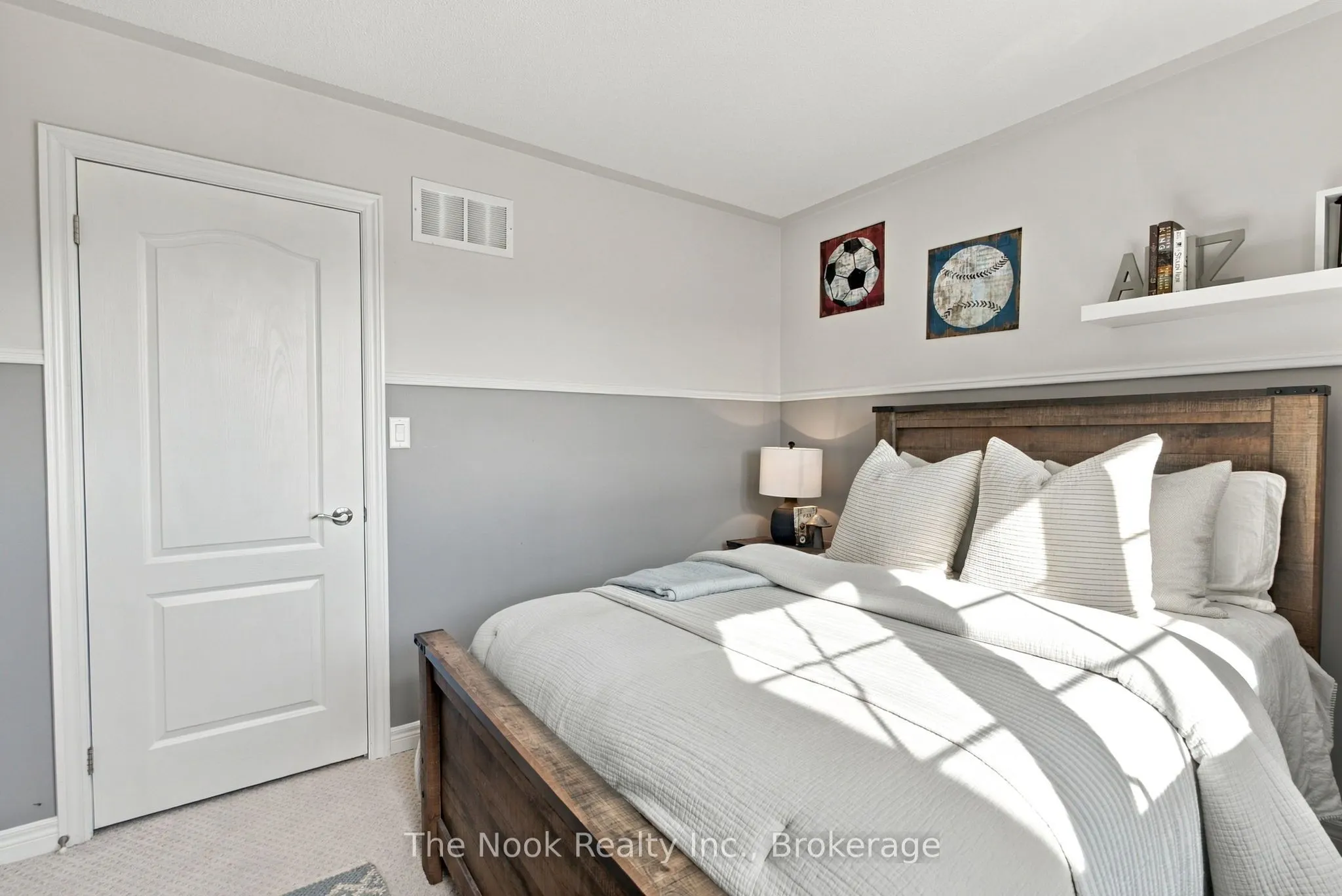 966 Hinterland Court