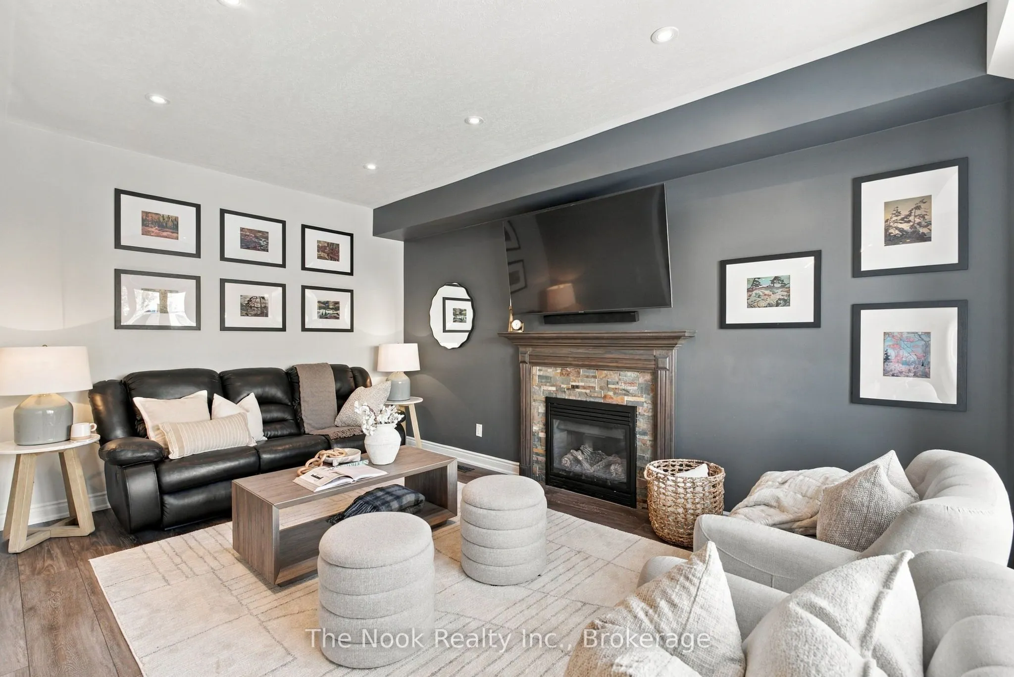 966 Hinterland Court