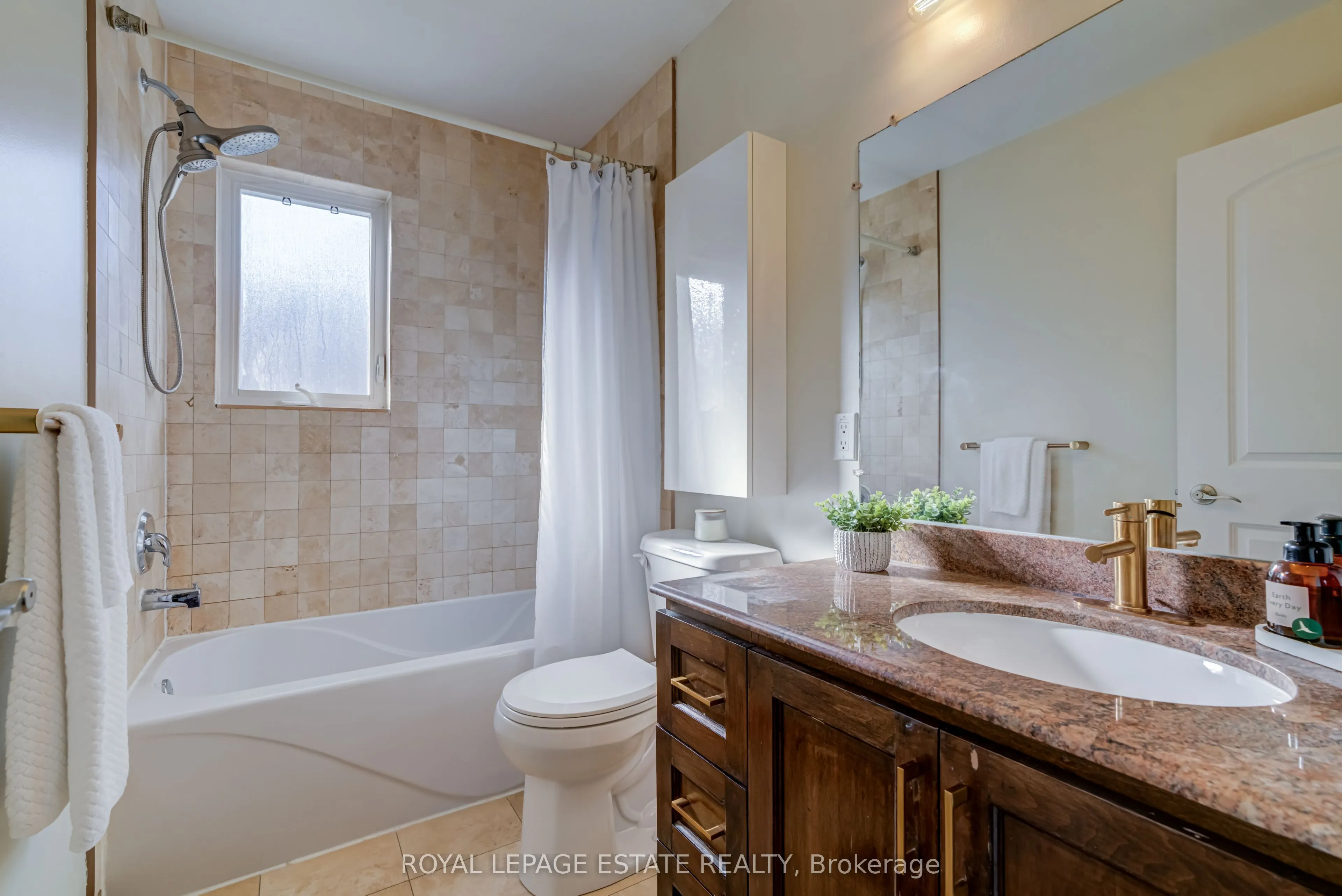 110A Holborne Avenue