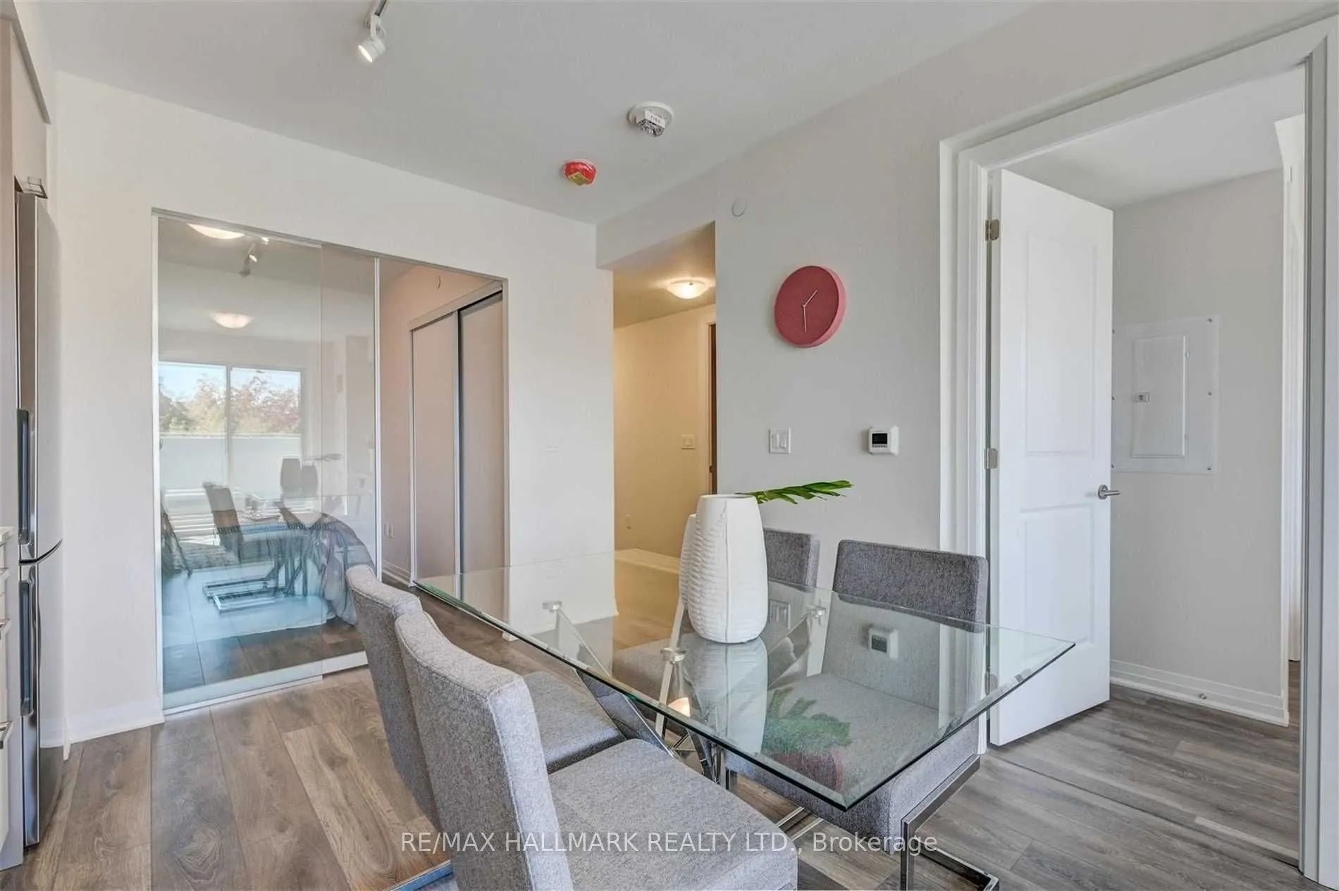2301 Danforth Avenue #415