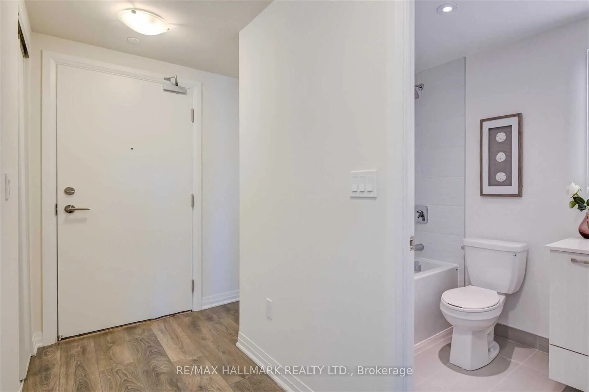 2301 Danforth Avenue #415