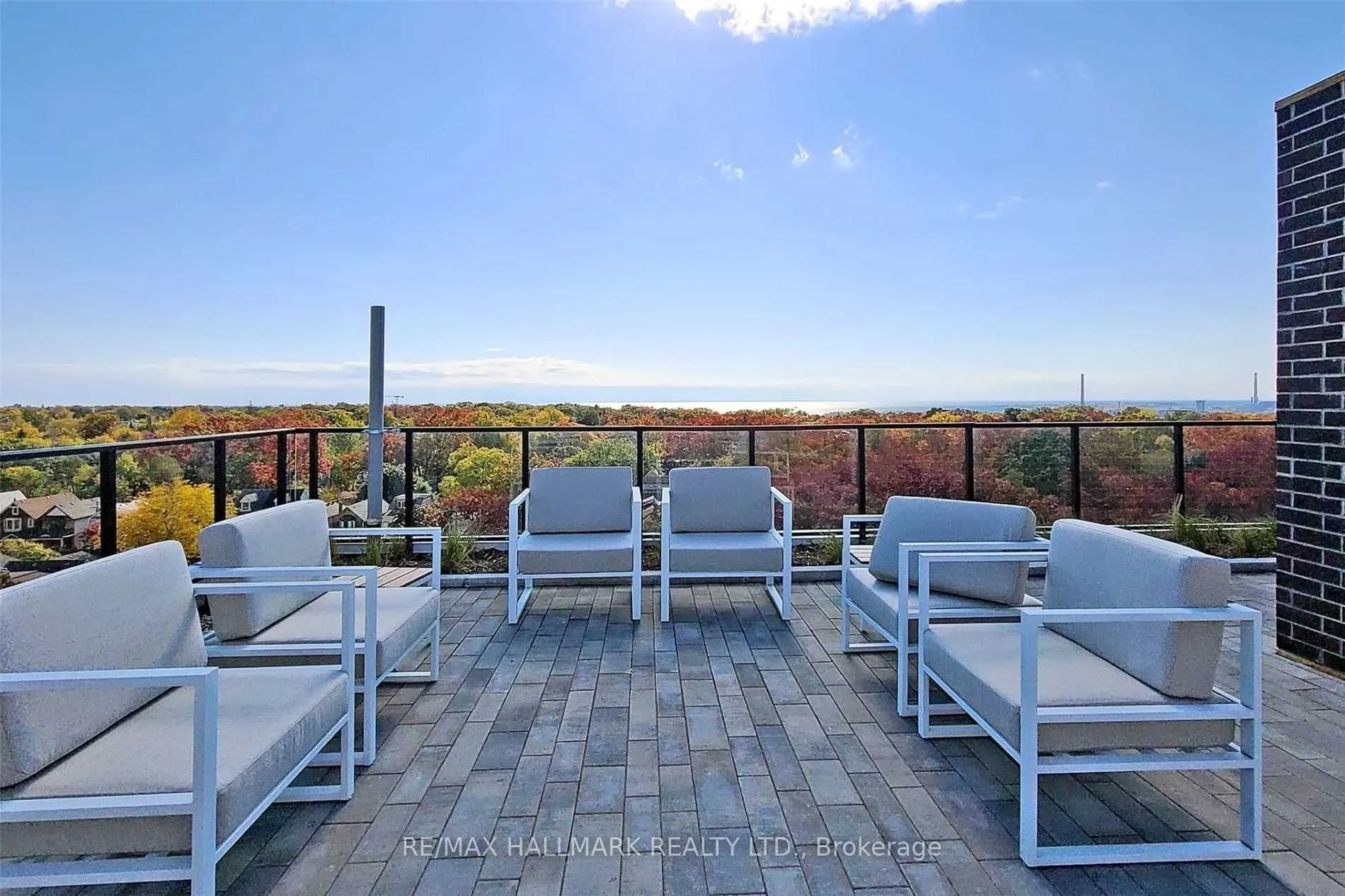 2301 Danforth Avenue #415