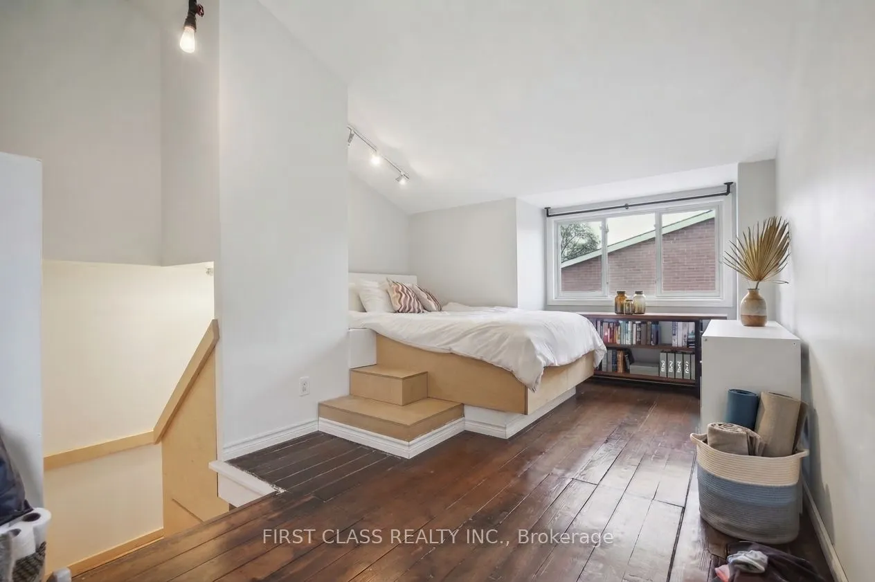 32 Curzon Street #6