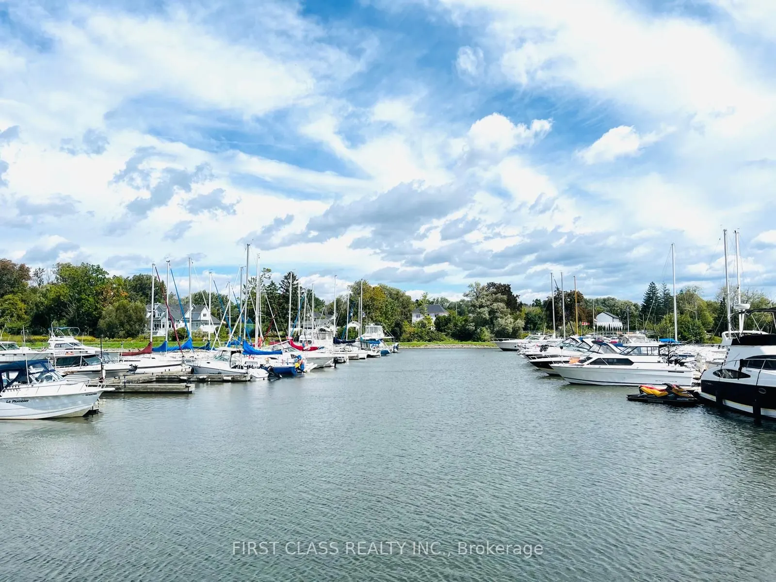 50 Lakebreeze Drive #306