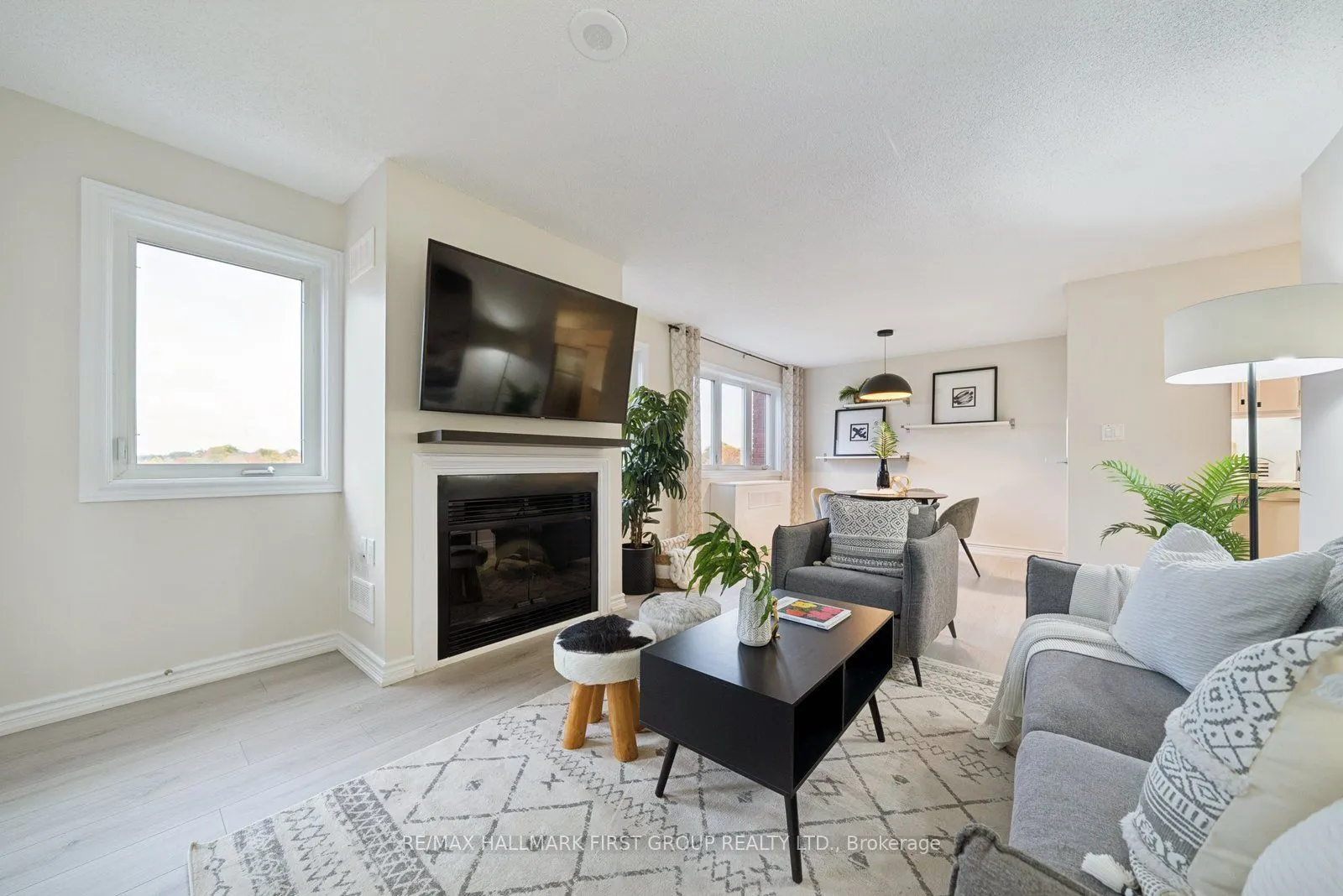 191 Lake Driveway W #401