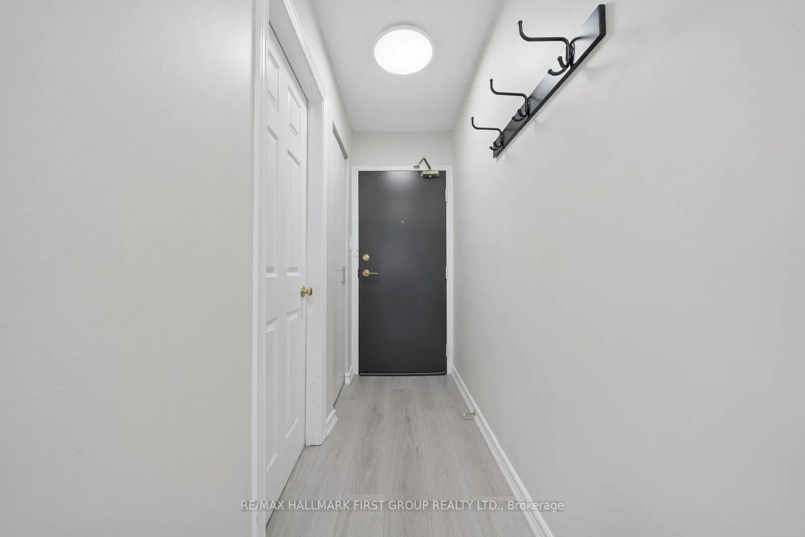 191 Lake Driveway W #401