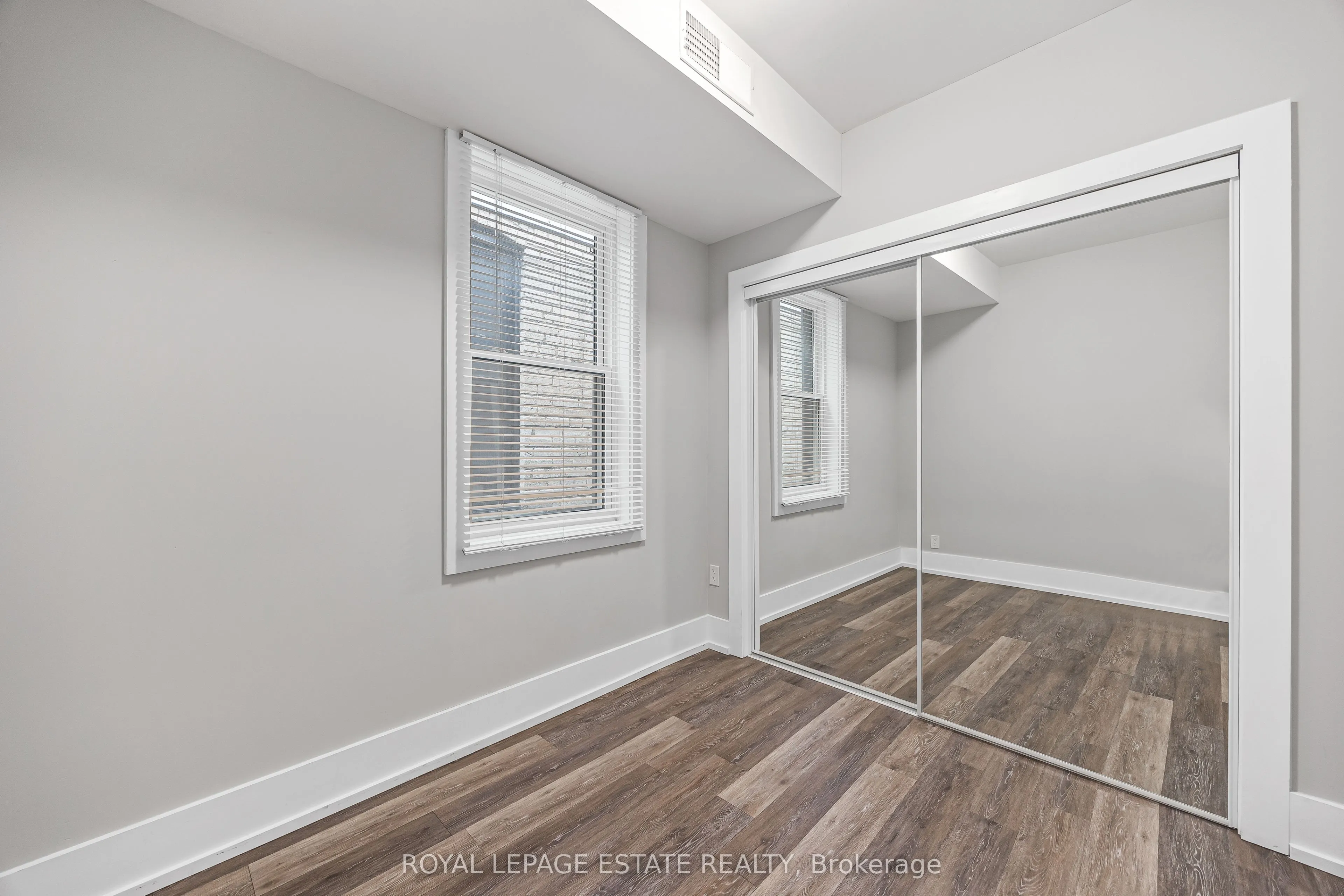 1140 Queen Street E
