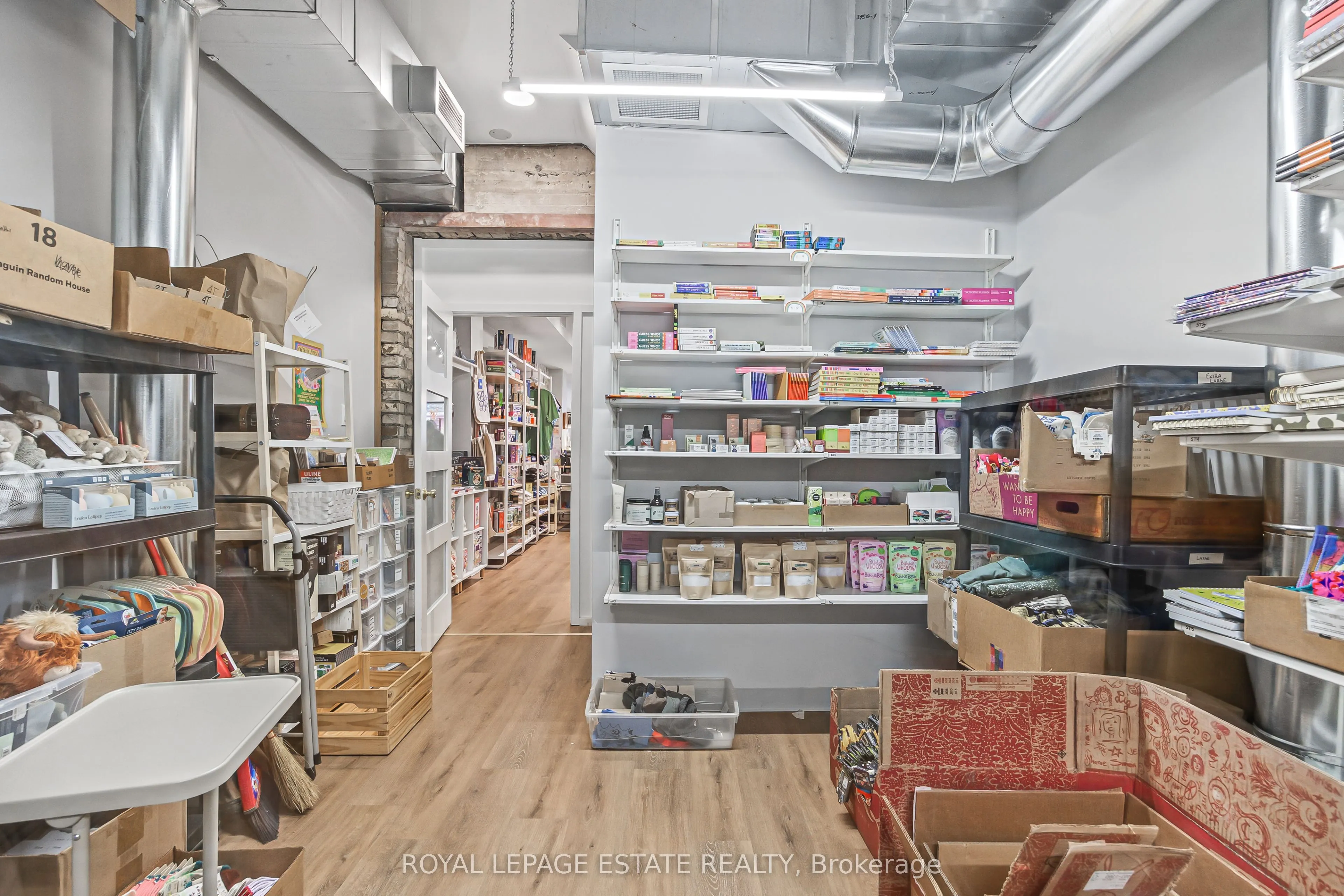 1140 Queen Street E