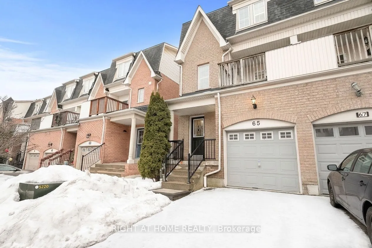 65 Sprucedale Way #31