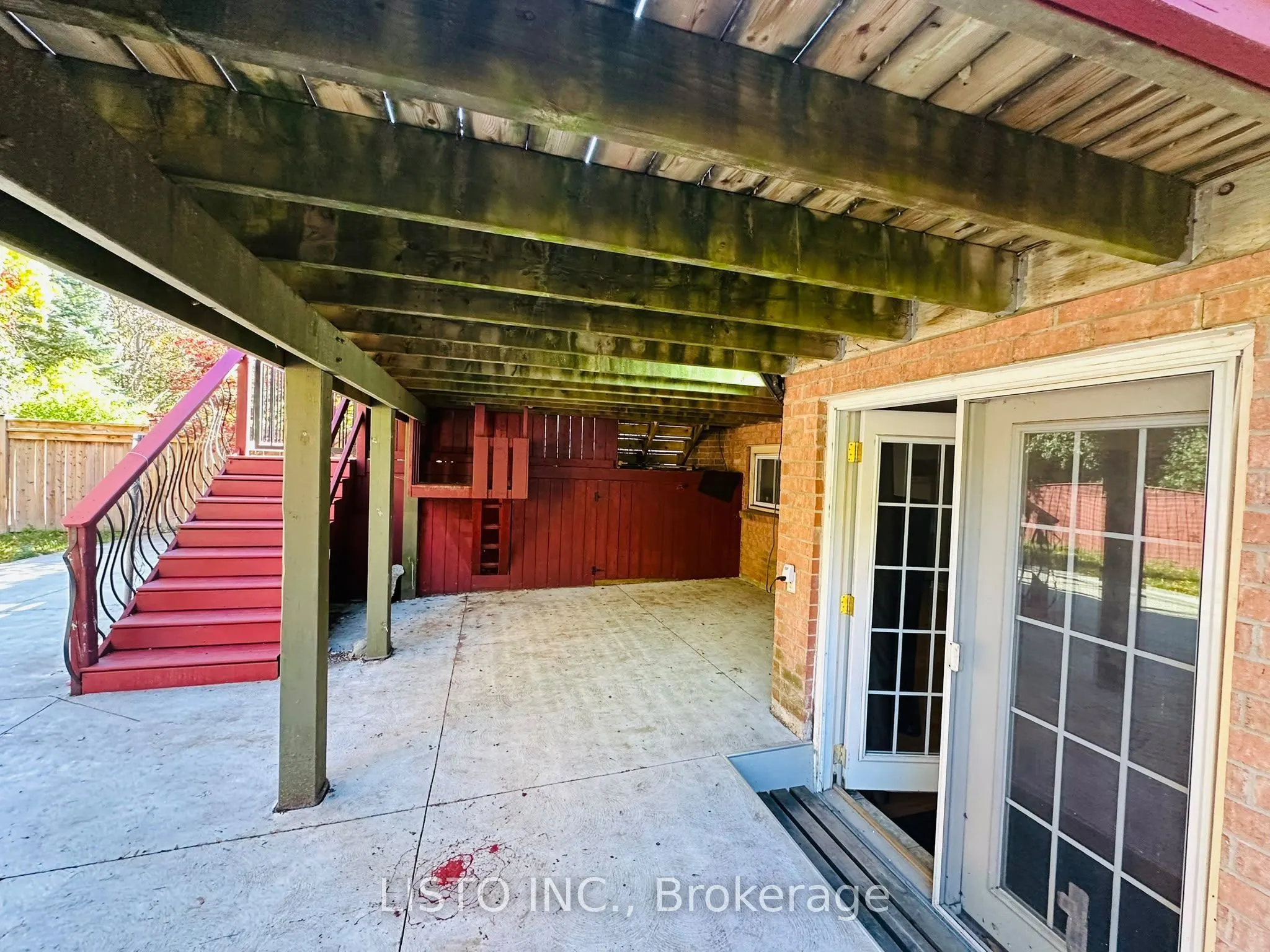17 Sayor Drive
