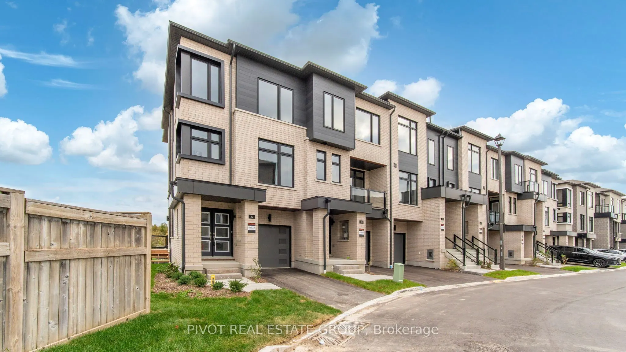 22 Observatory Way