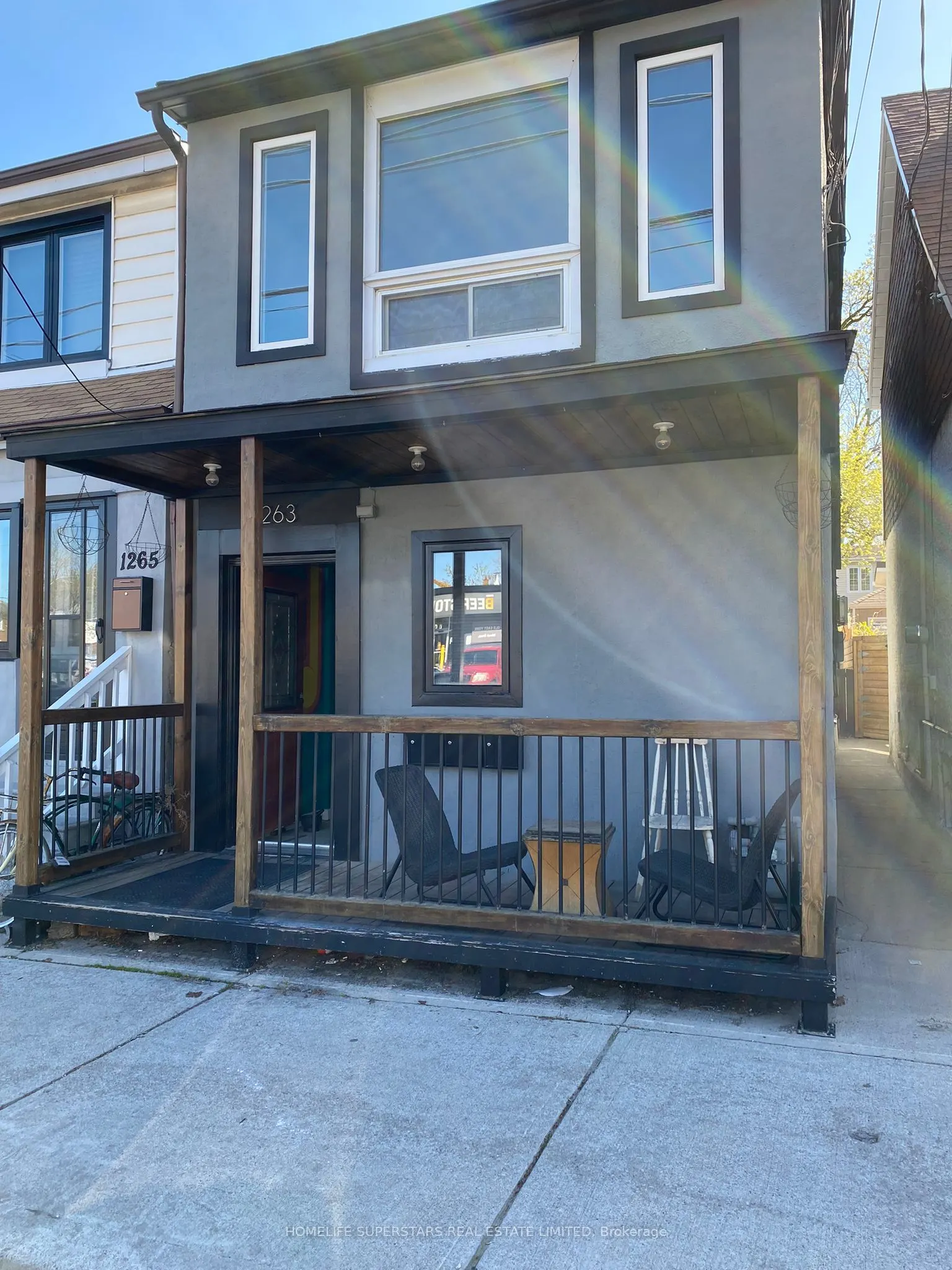 1263 Woodbine Avenue