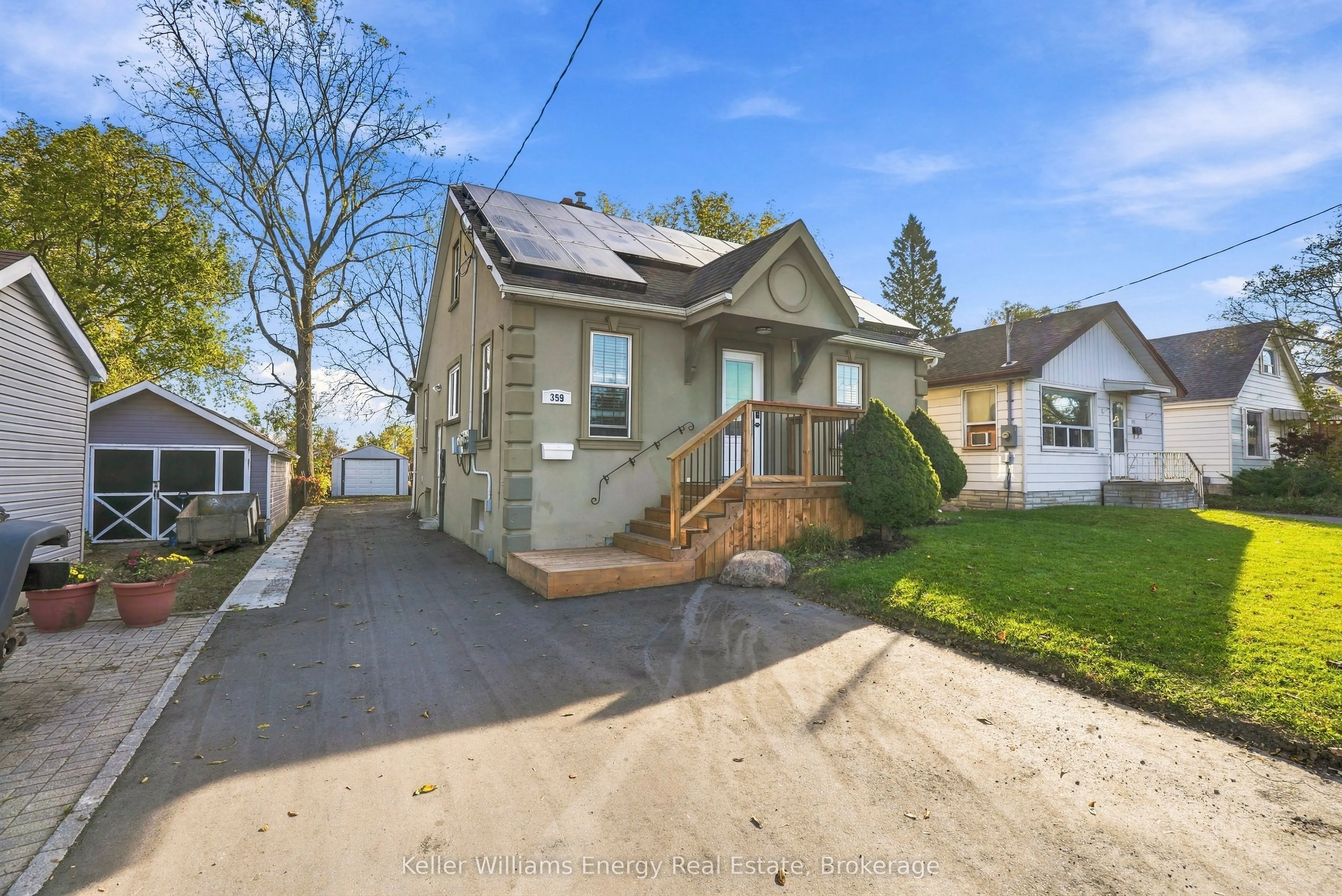 359 Ritson Road N