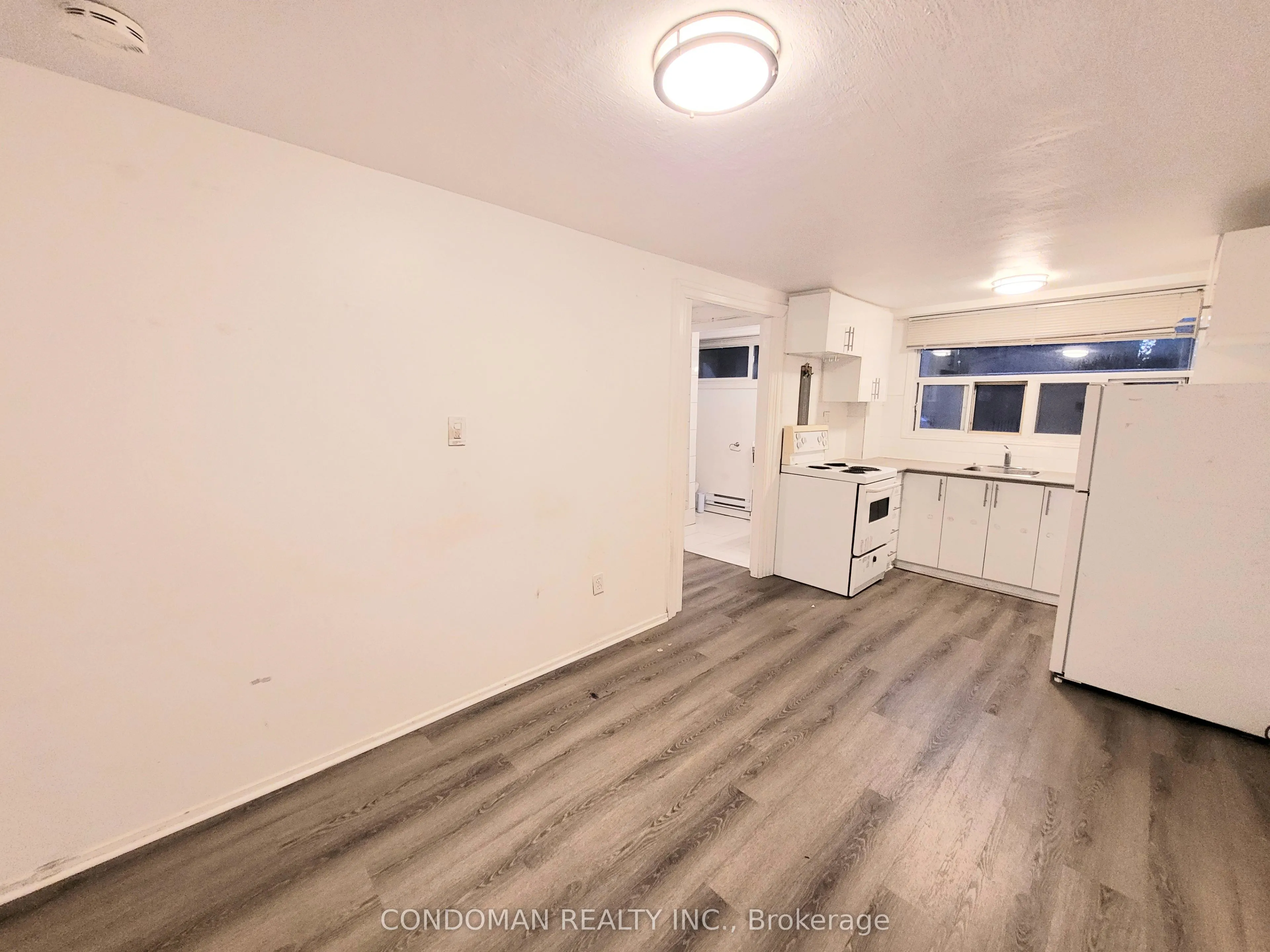 850 Broadview Avenue #Coach House #22